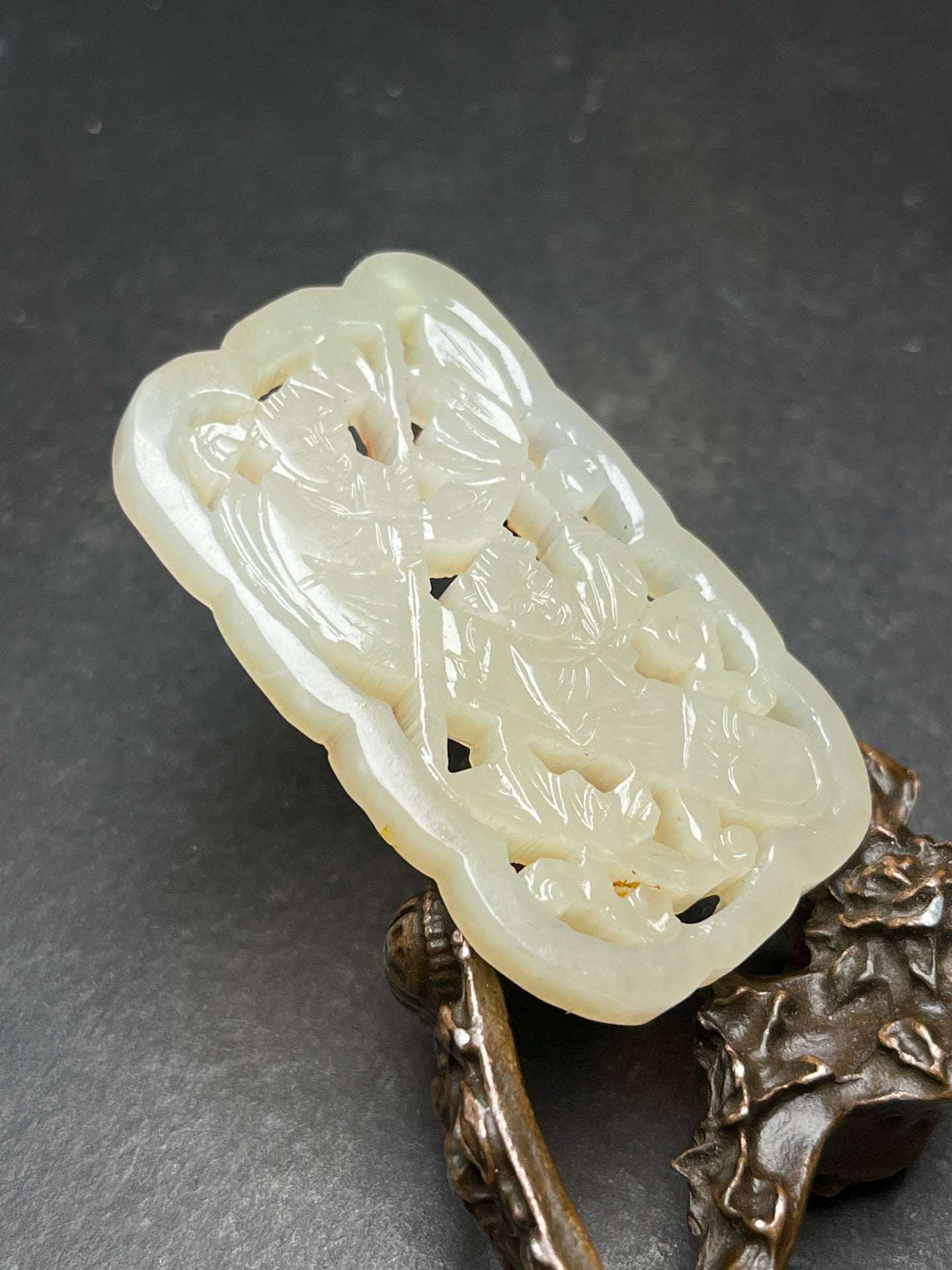 Chinese Antiques and Tian Yuhe and Gemini