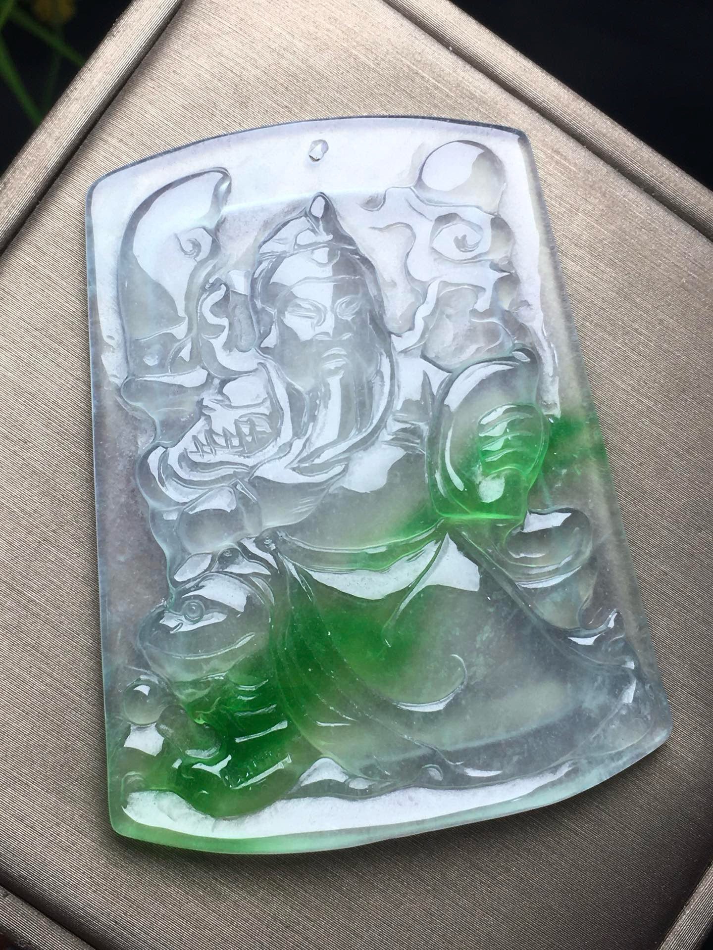 Ice Drifting Green Jade Guan Gong Card