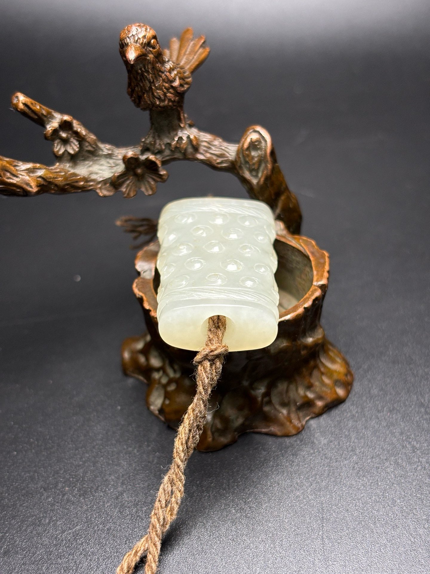 Chinese Antique Hotan Jade Lezi