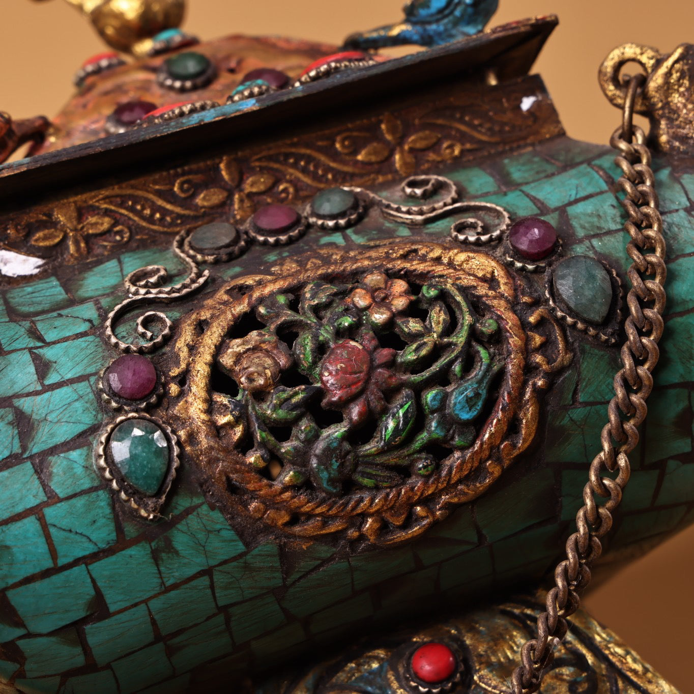 Antique collection, pure copper, Tibetan craftsmanship, inlaid with gemstones, painted with gold, hanging incense burner