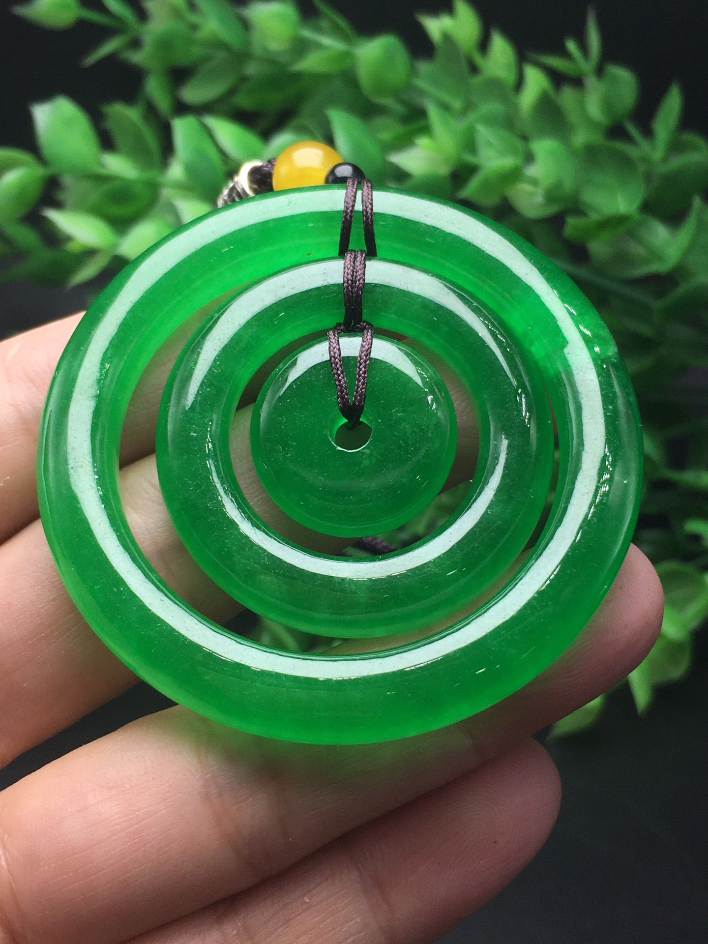 Ice green jade three ring mother son buckle