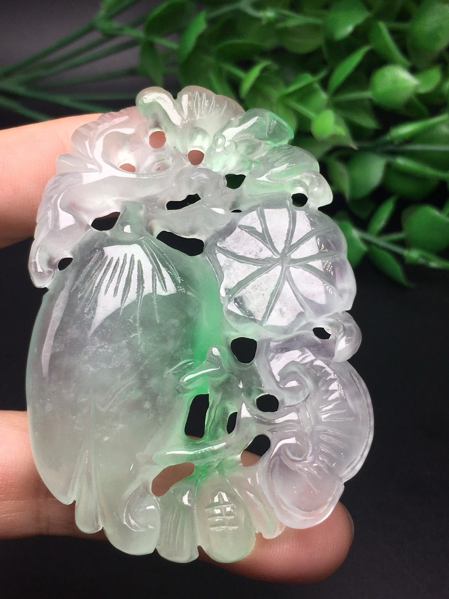 Ice Drifting Green Jade Hollow Blessing and Longevity