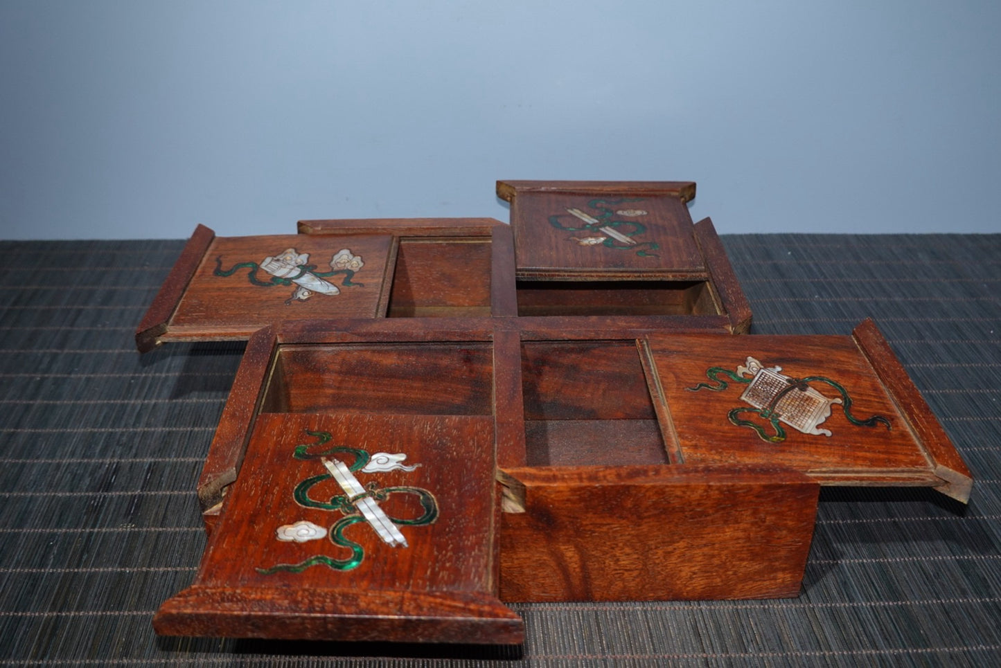 Collected rosewood inlaid four open jewelry box
