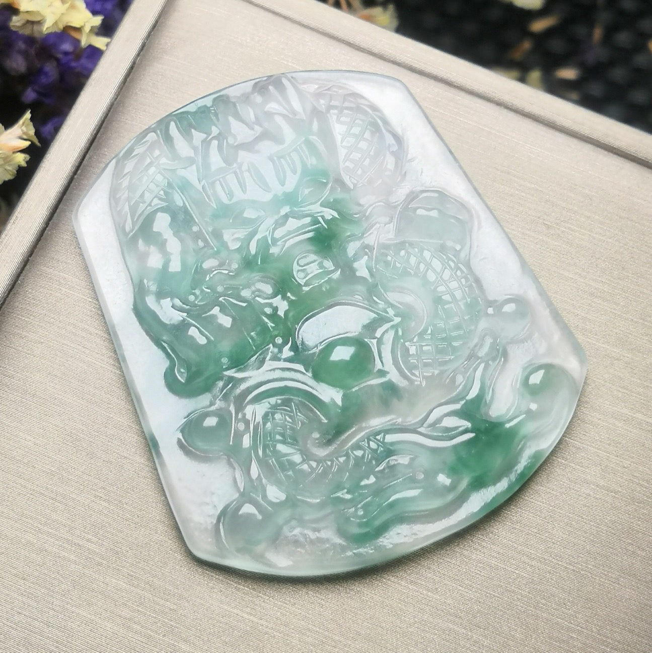 Ice Floating Flower Jade Dragon Card