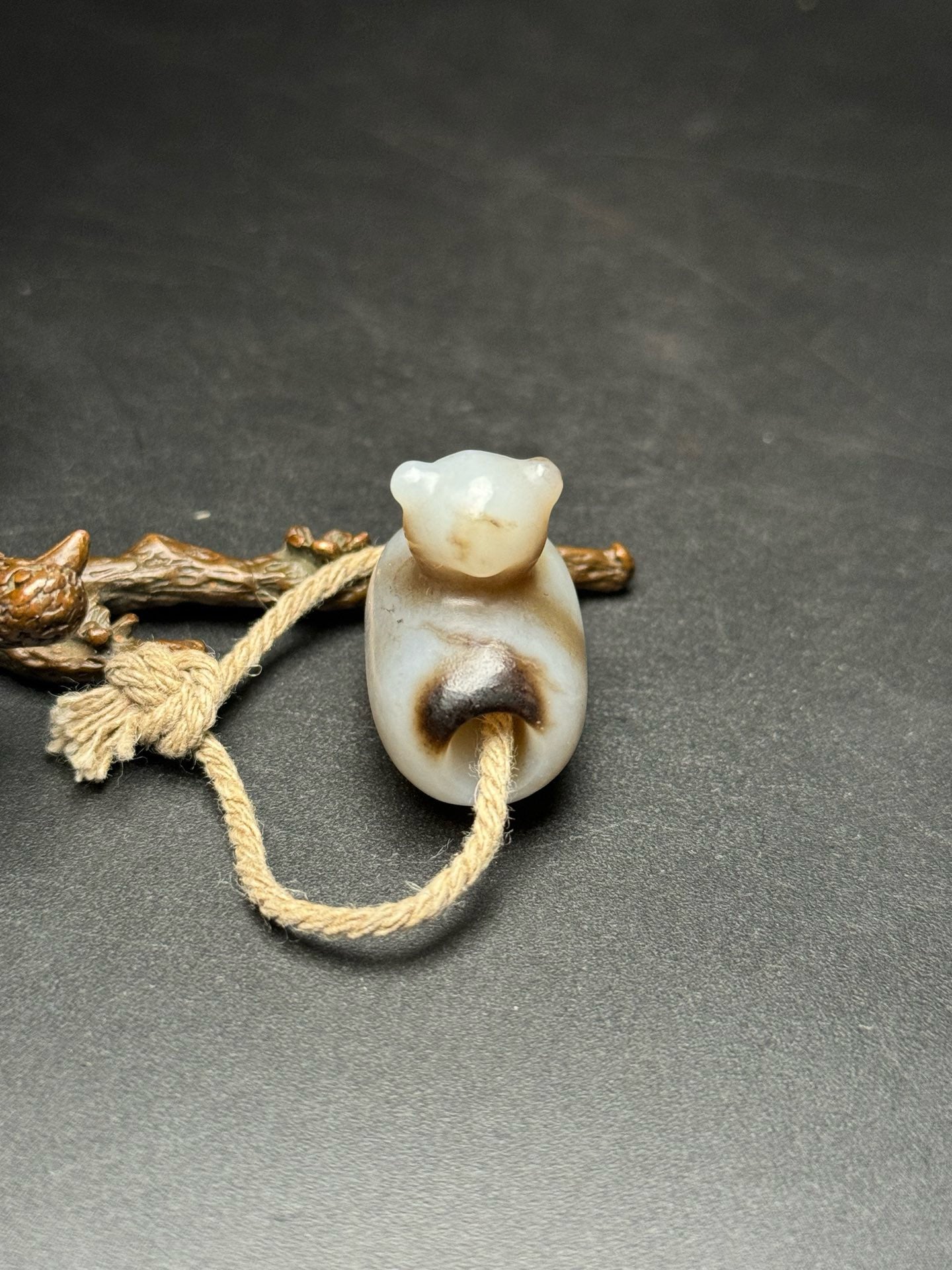Chinese Antique Hotan Jade Lezi