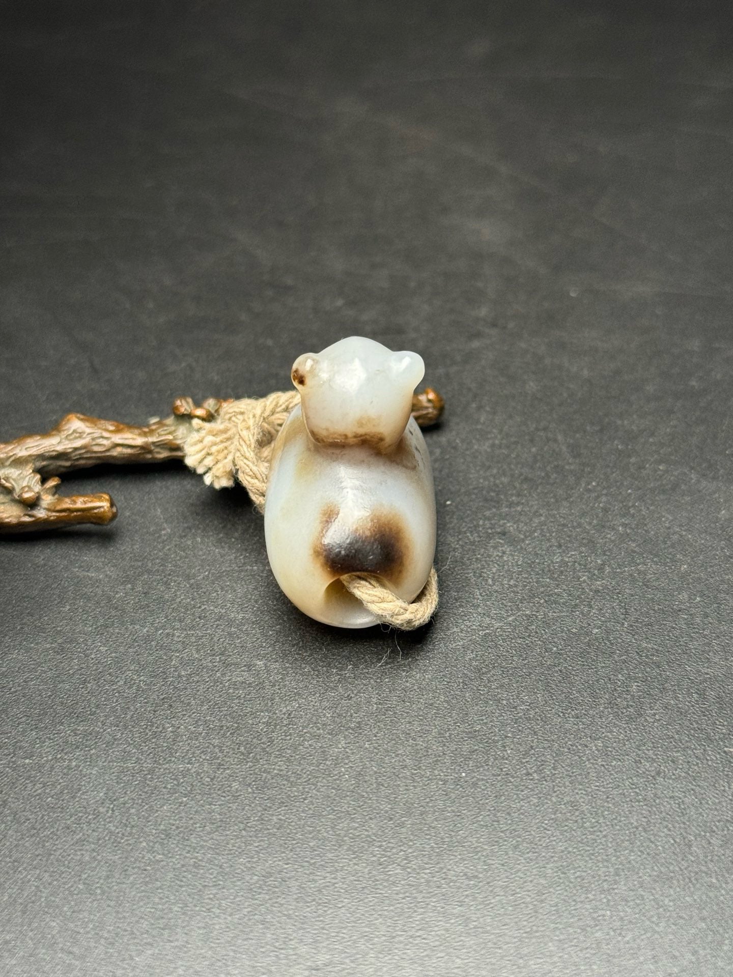 Chinese Antique Hotan Jade Lezi