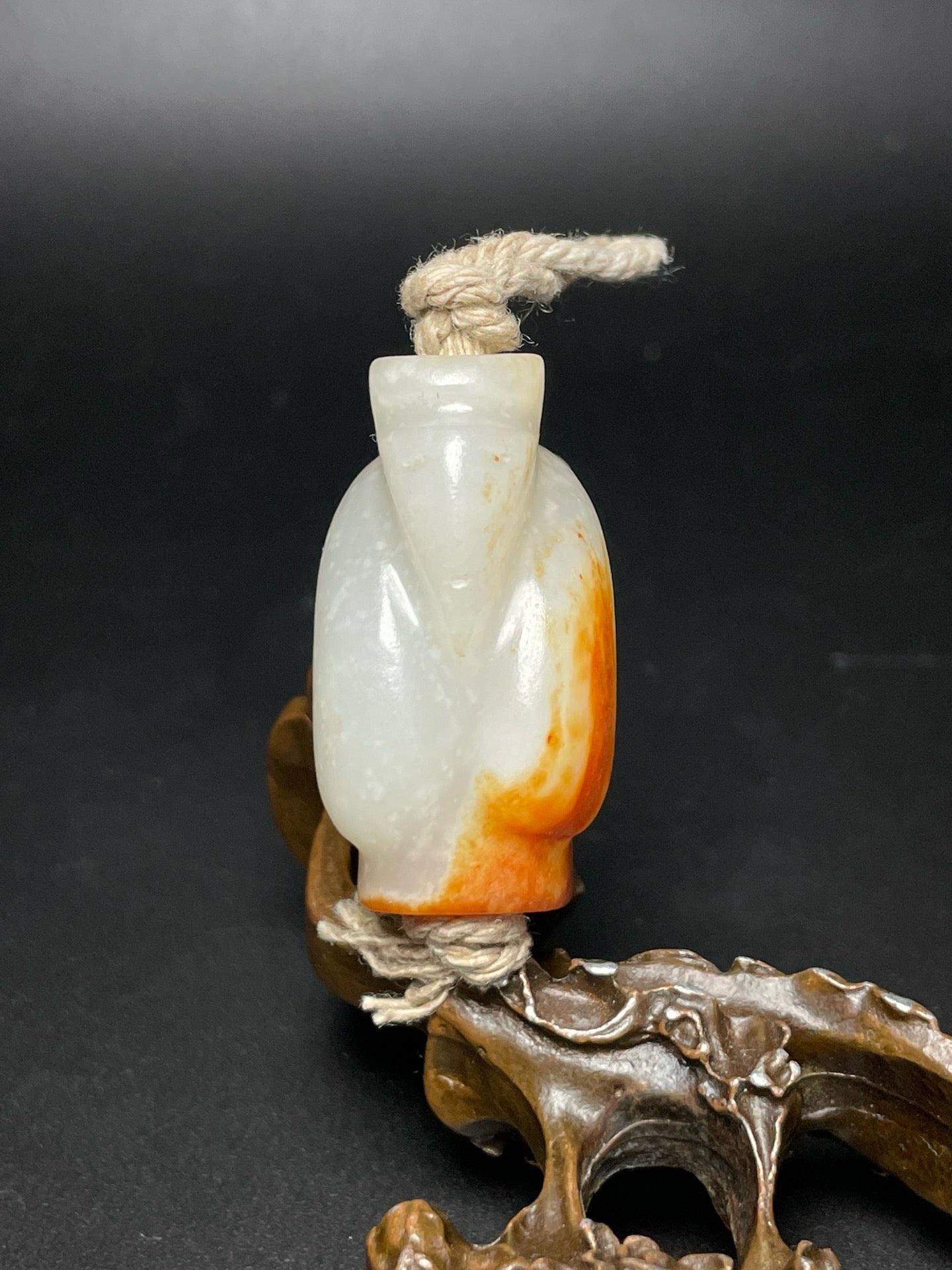Chinese Antique Hotan Jade Wengzhong