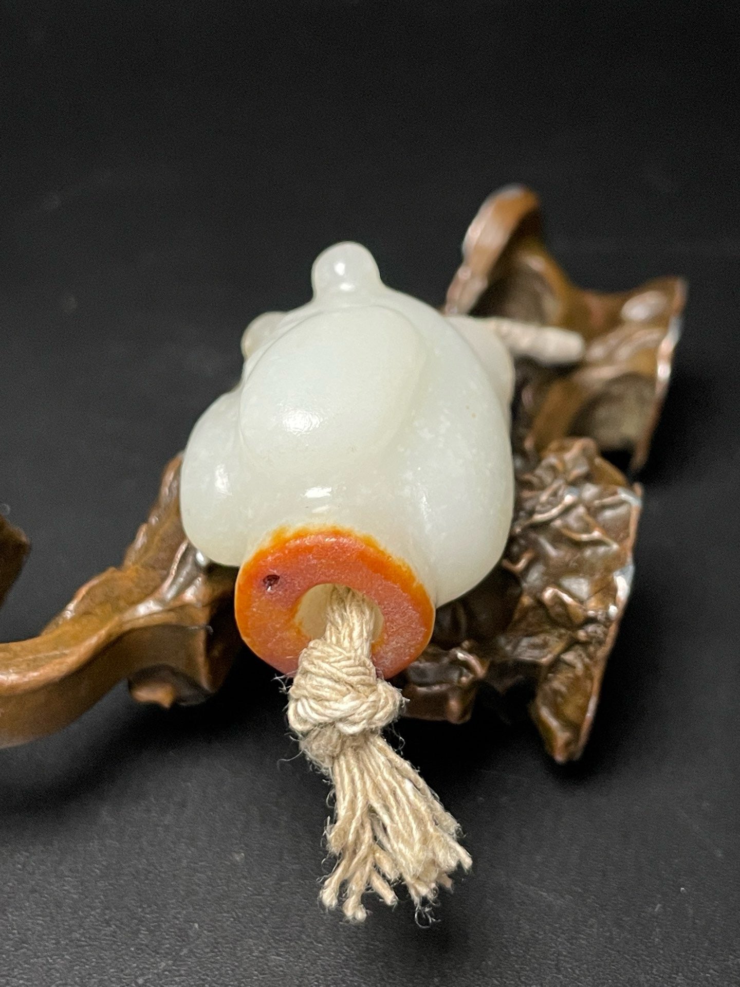 Chinese Antique Hotan Jade Wengzhong
