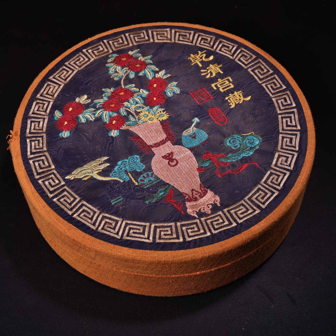 A rare collection of Chinese antiques with gilded inlay and top-quality white jade, a box of pendant