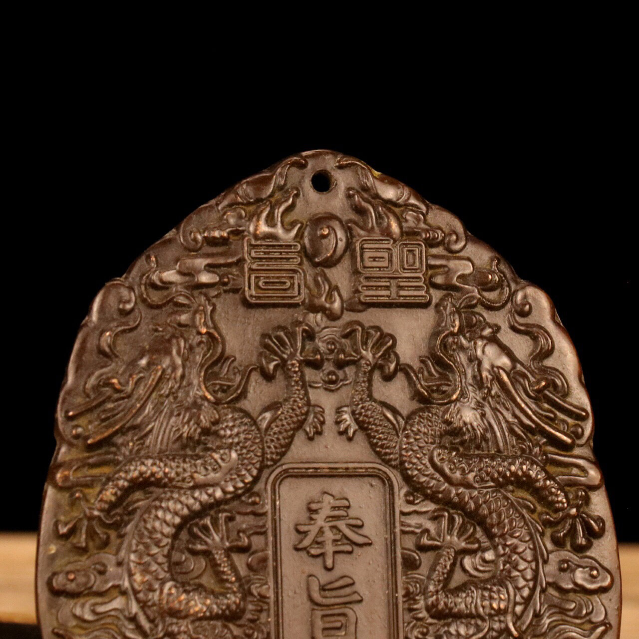 Chinese antiques are ordered to become wealthy brands