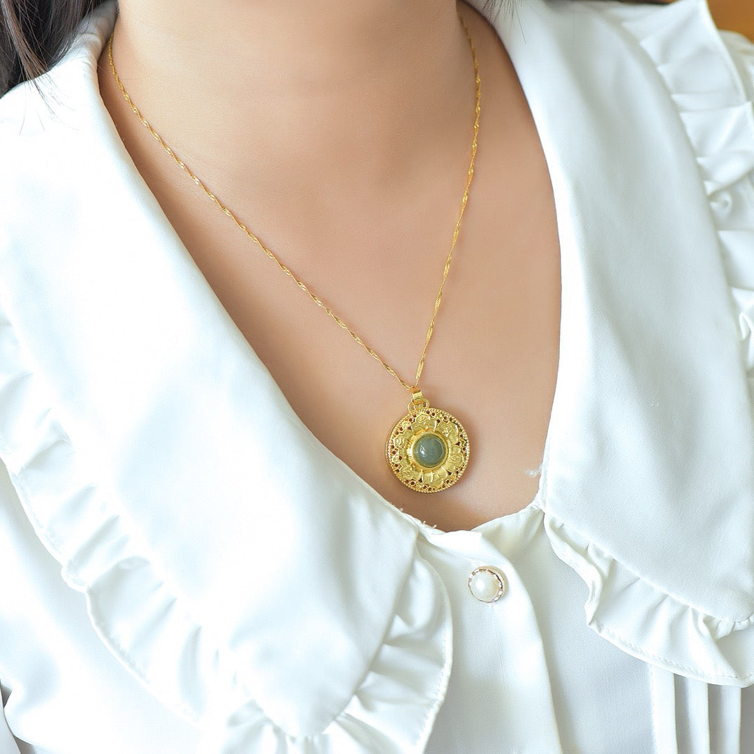 Copper inlaid Hotan Jade hollow fashionable pendant