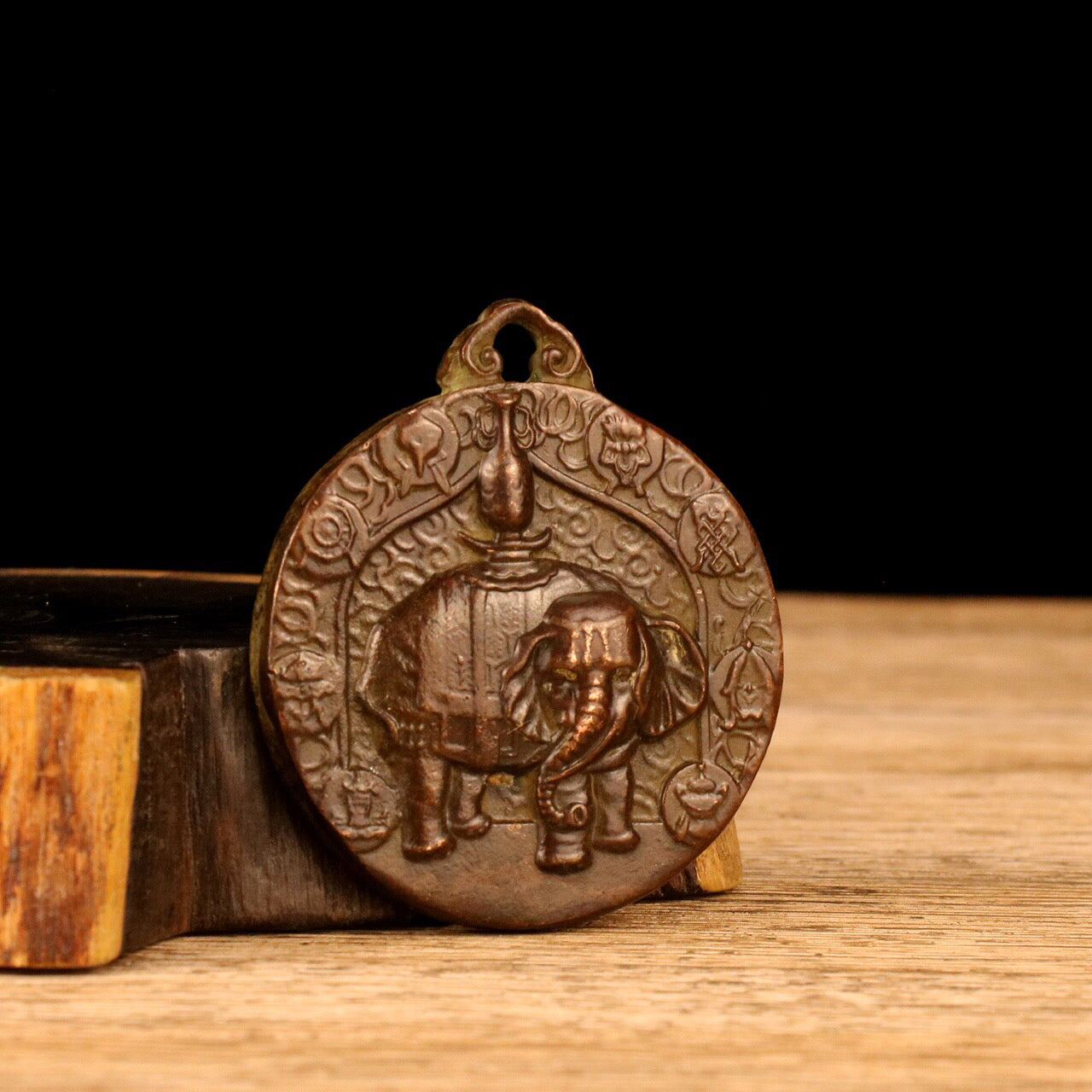 Chinese Antique Wealth God Brand