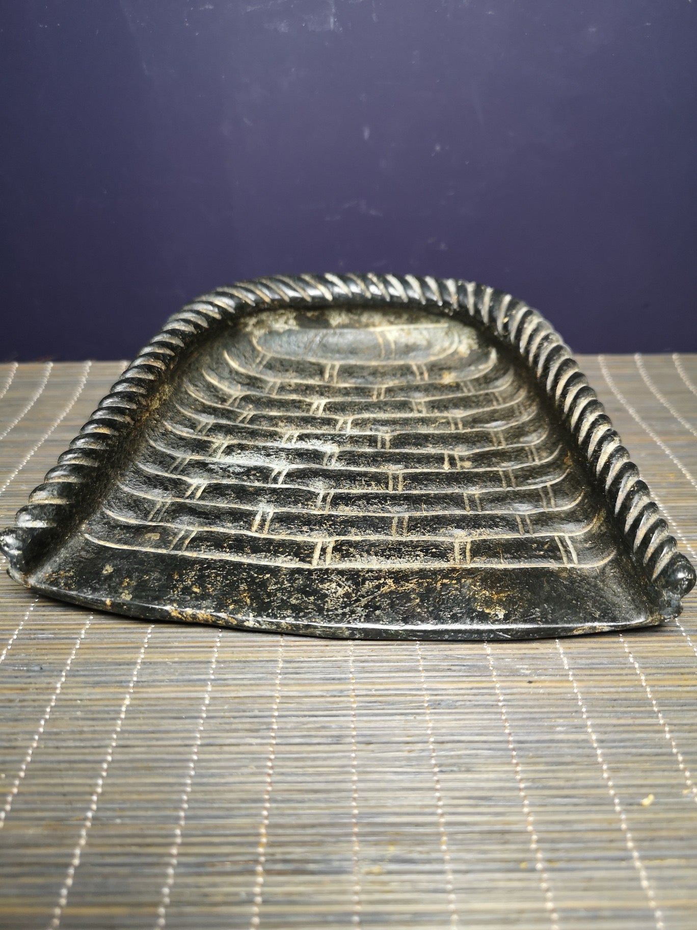 Chinese antique meteorite dustpan