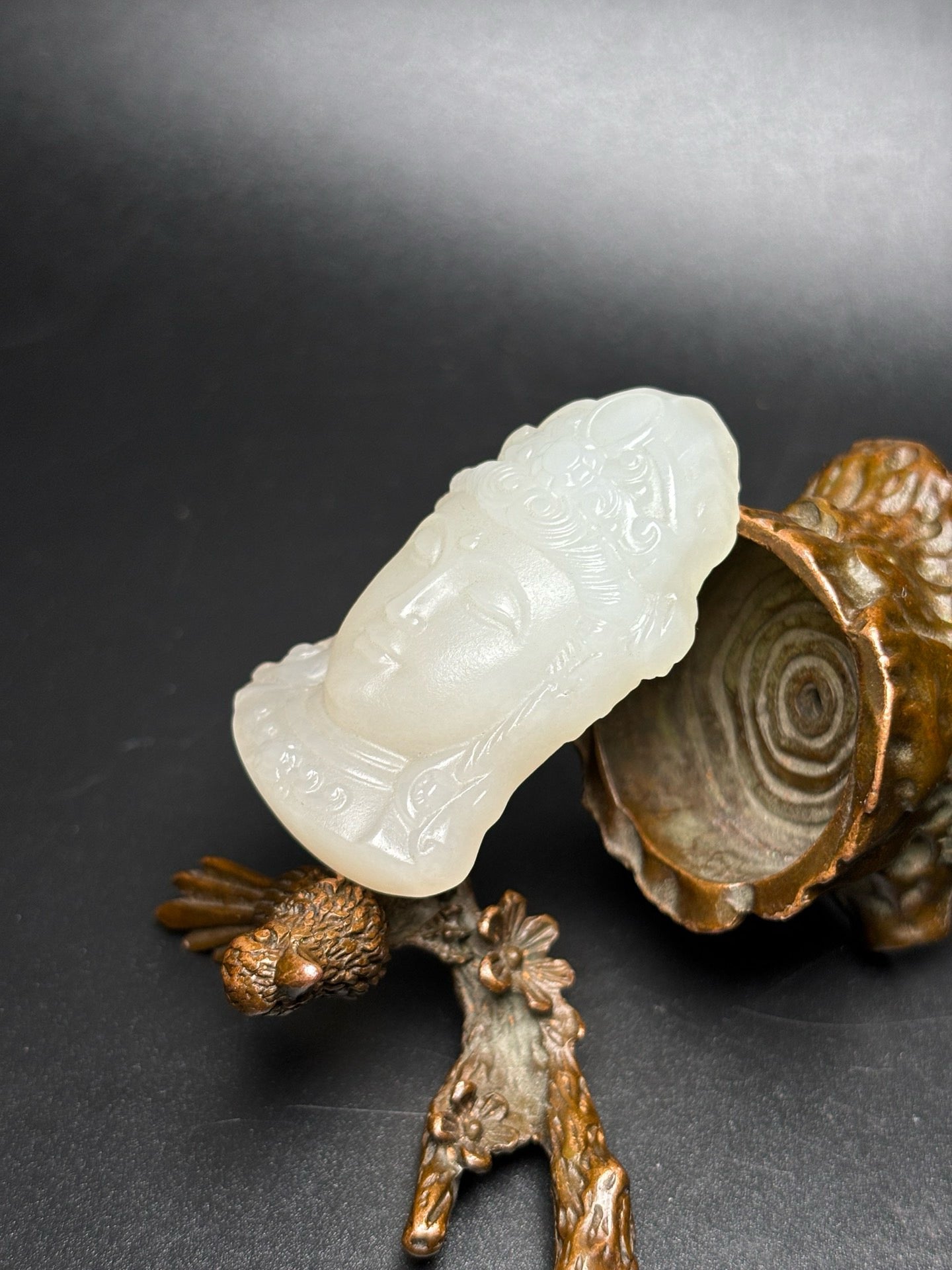 Chinese Antique Hotan Jade Guanyin Bodhisattva