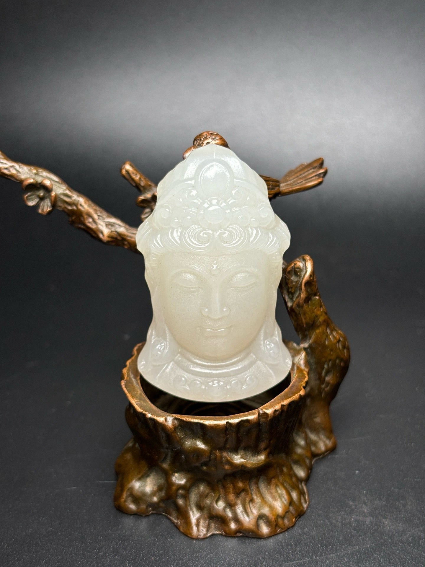 Chinese Antique Hotan Jade Guanyin Bodhisattva