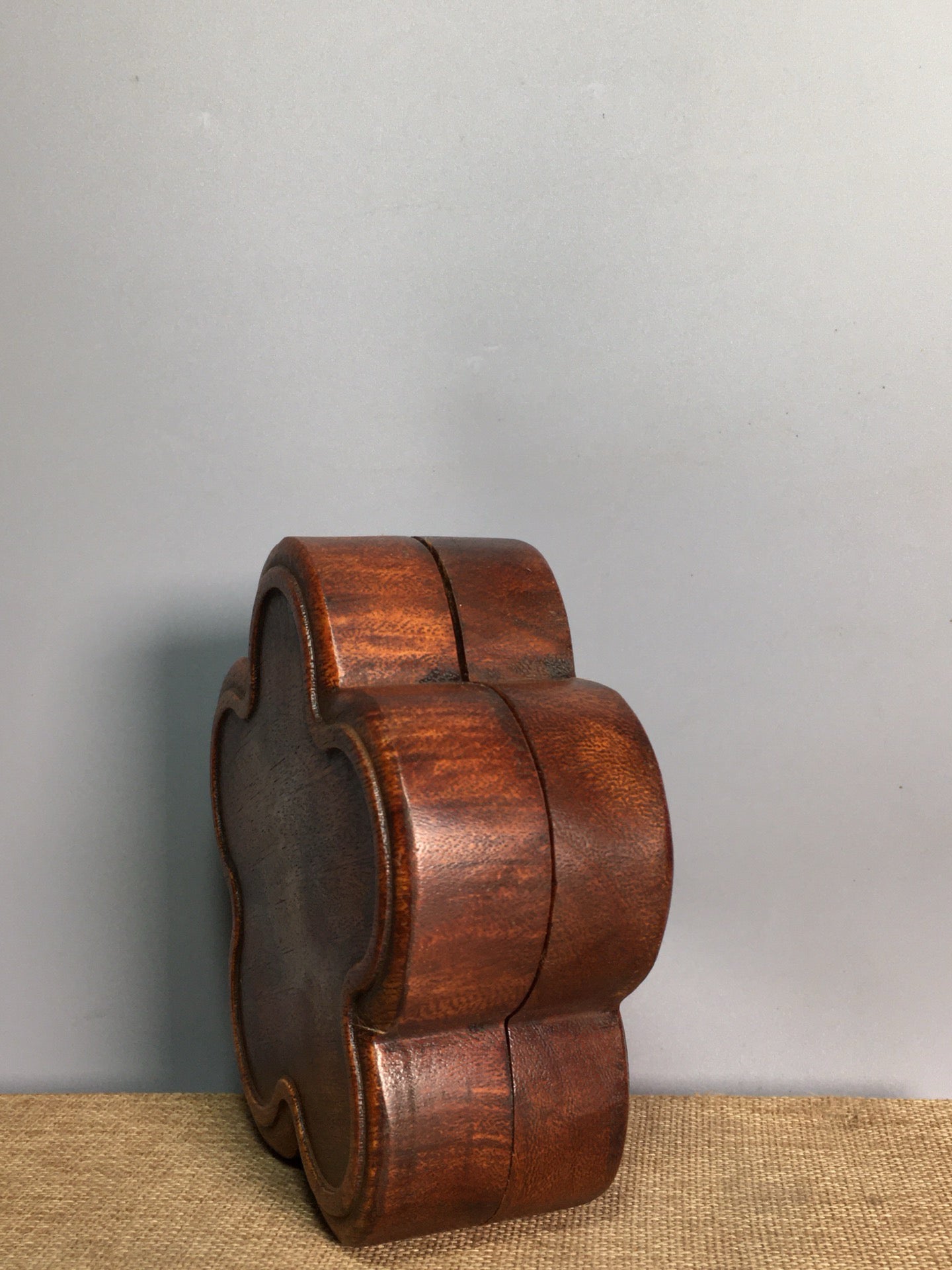 Pear board fingerbox