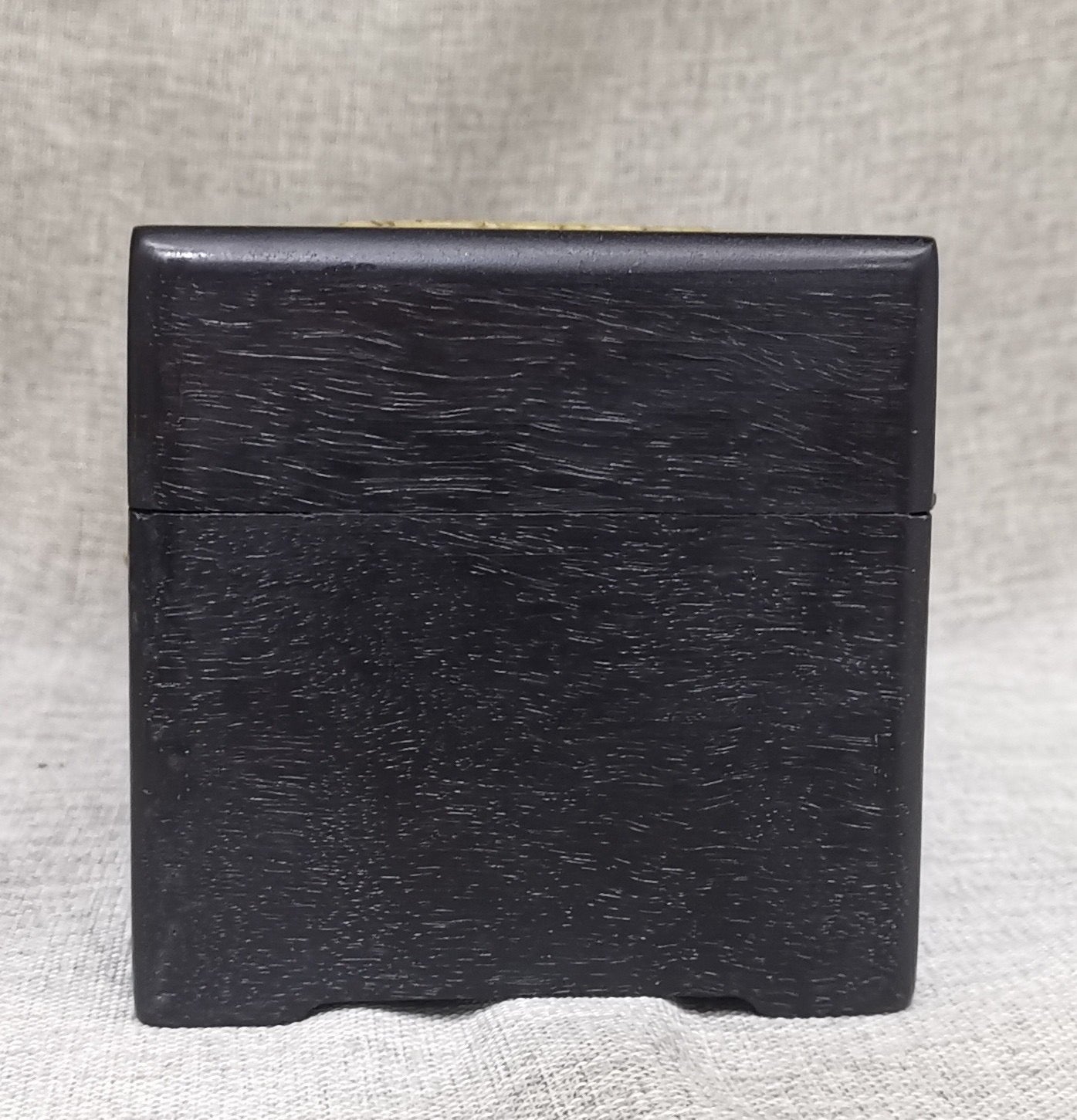 Blood sandalwood inlaid old jade wooden box