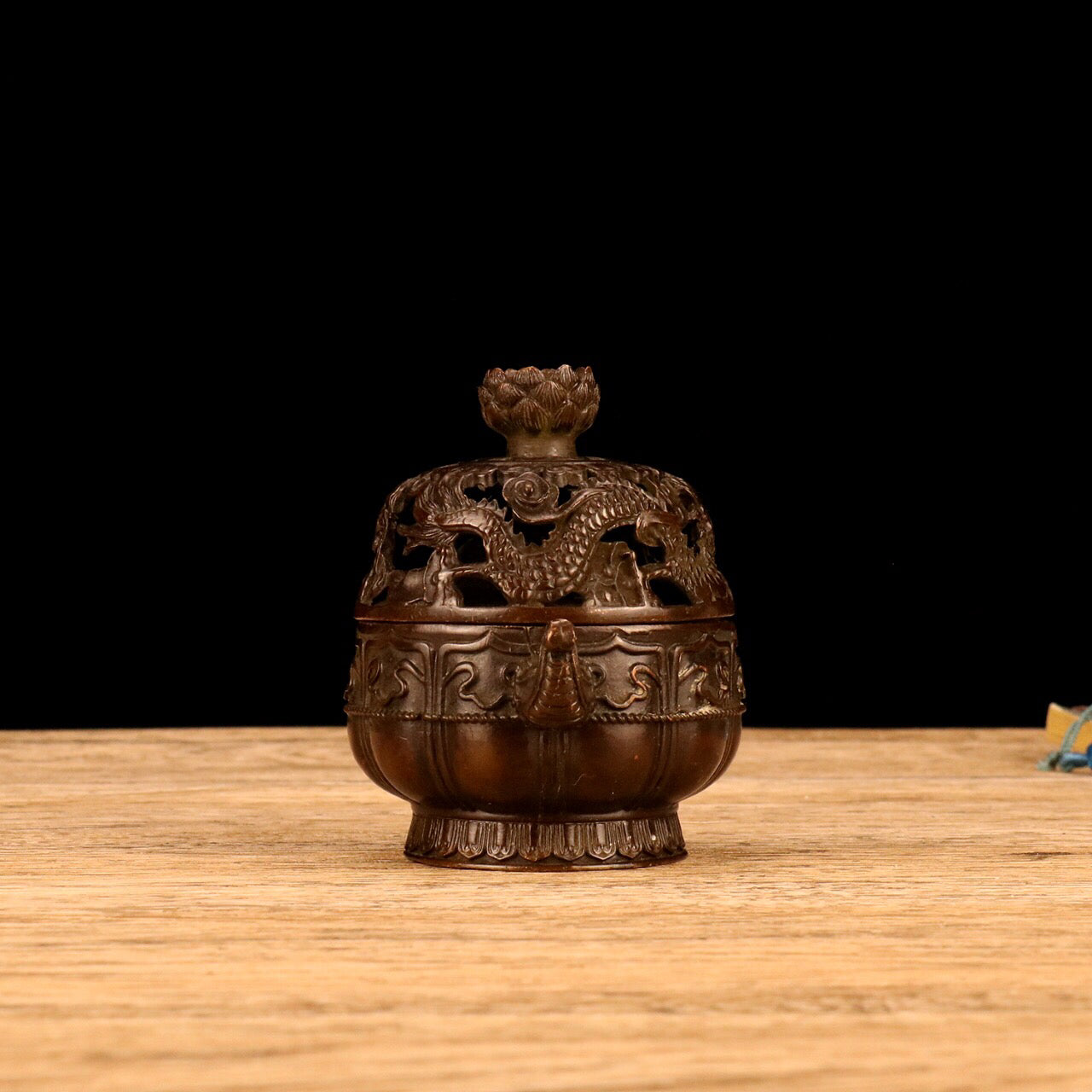 Chinese antique Longgai incense burner