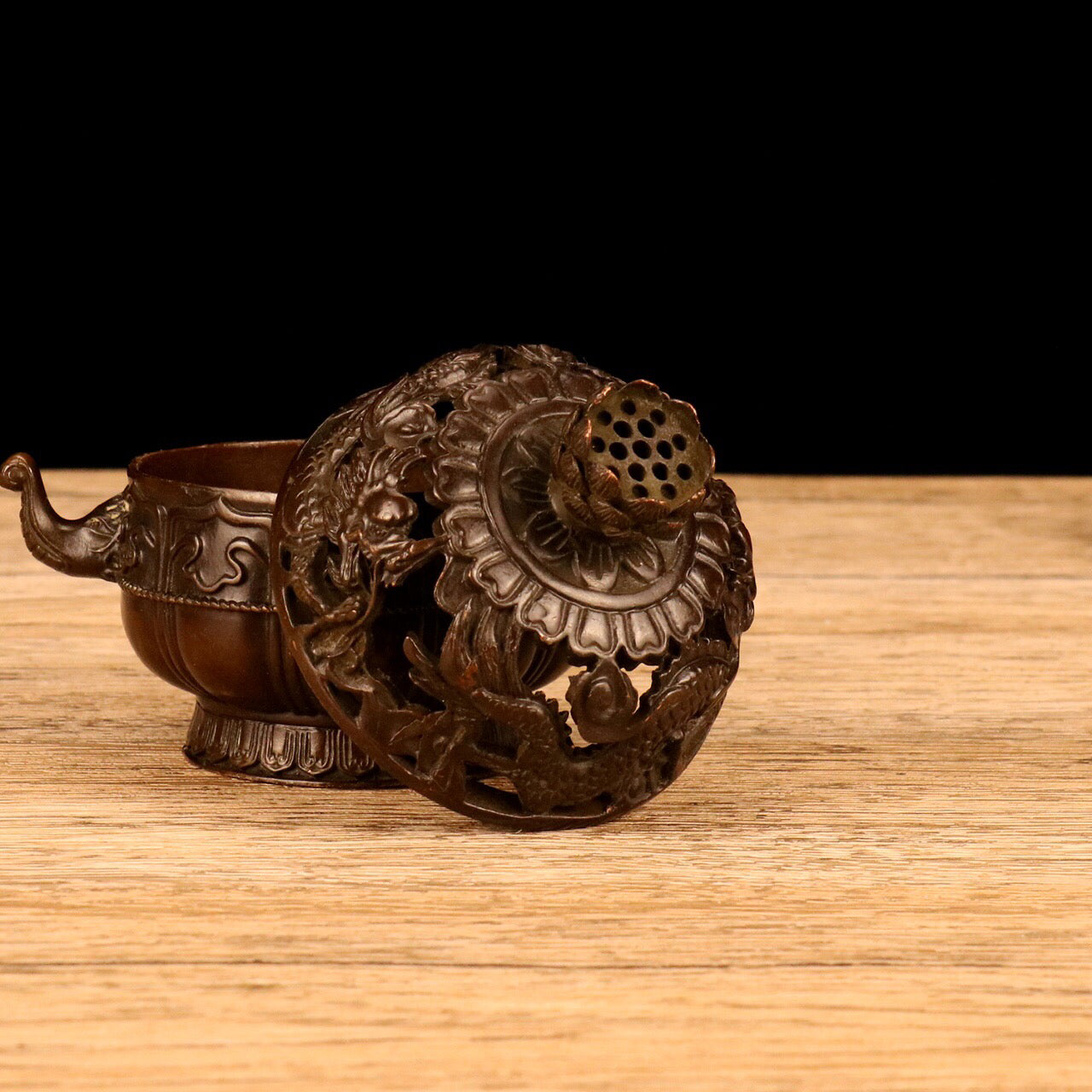 Chinese antique Longgai incense burner