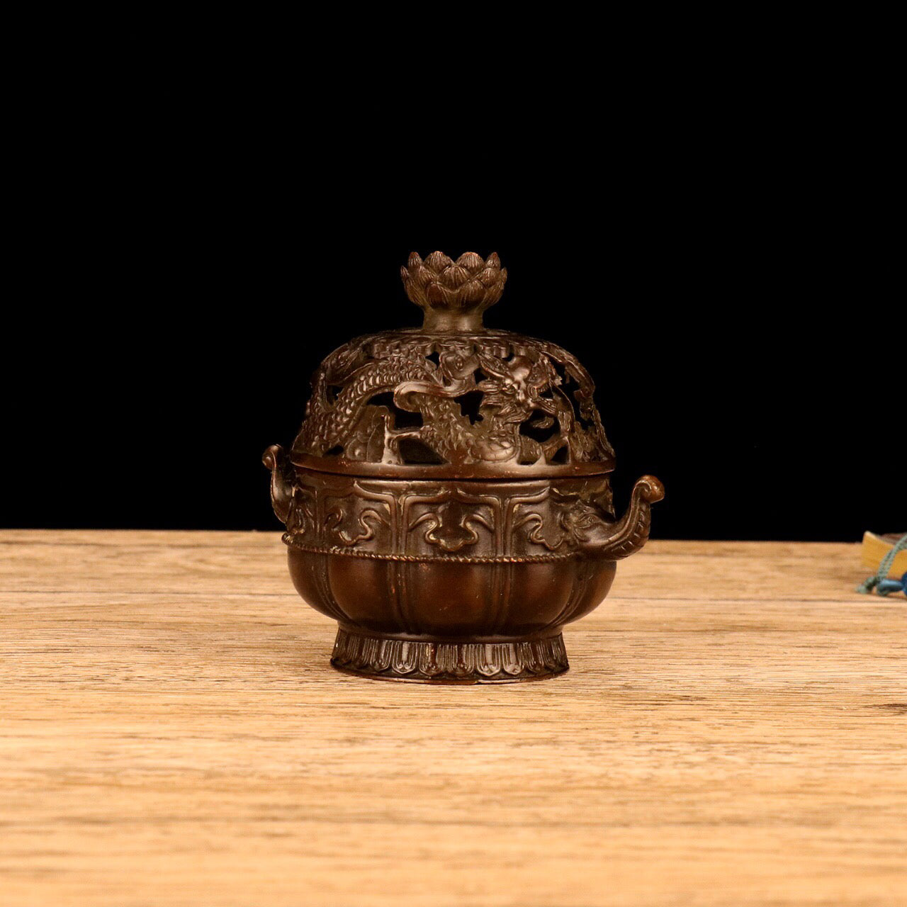 Chinese antique Longgai incense burner