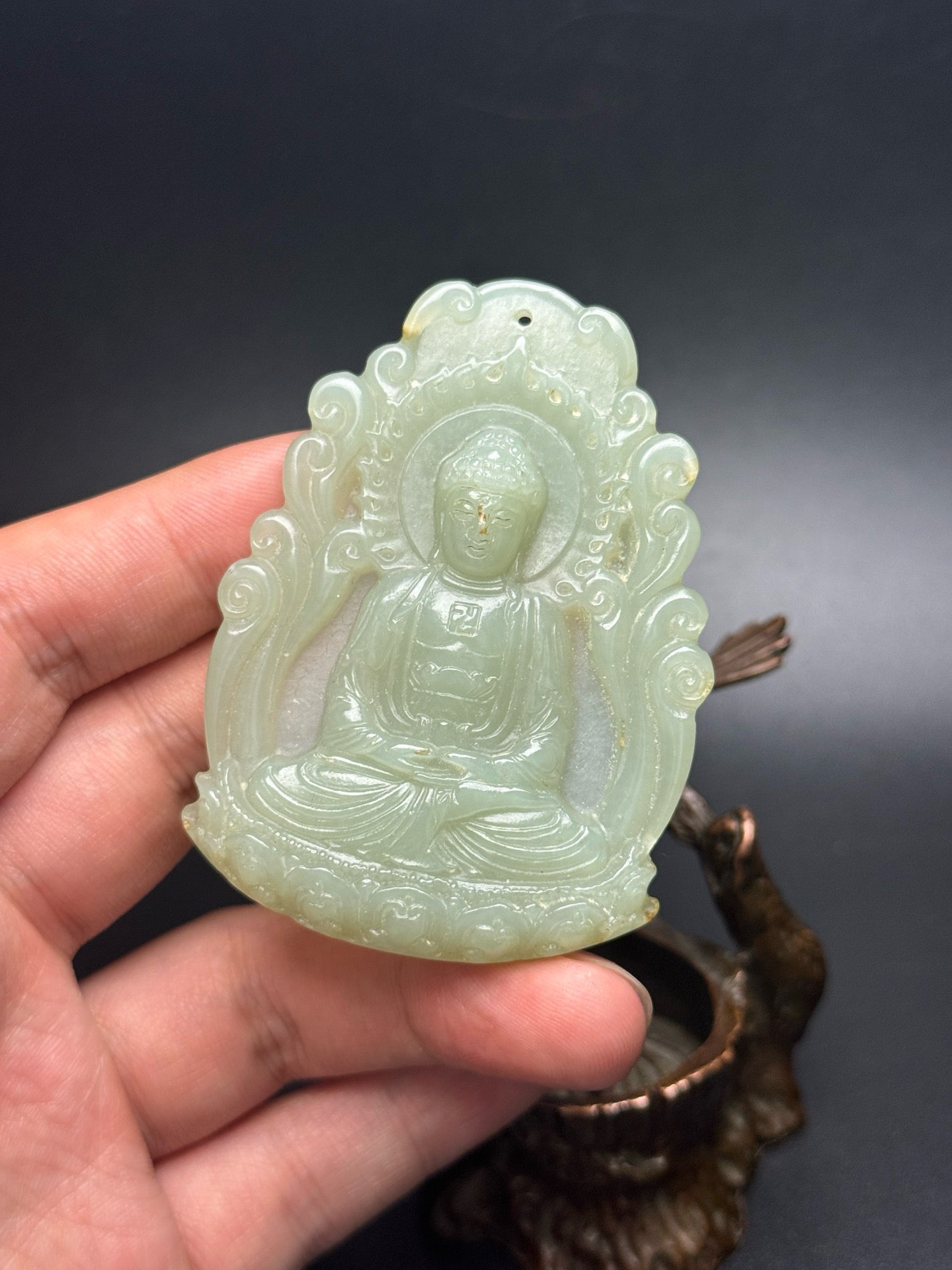 Chinese antique Hotan Jade Buddha was listed