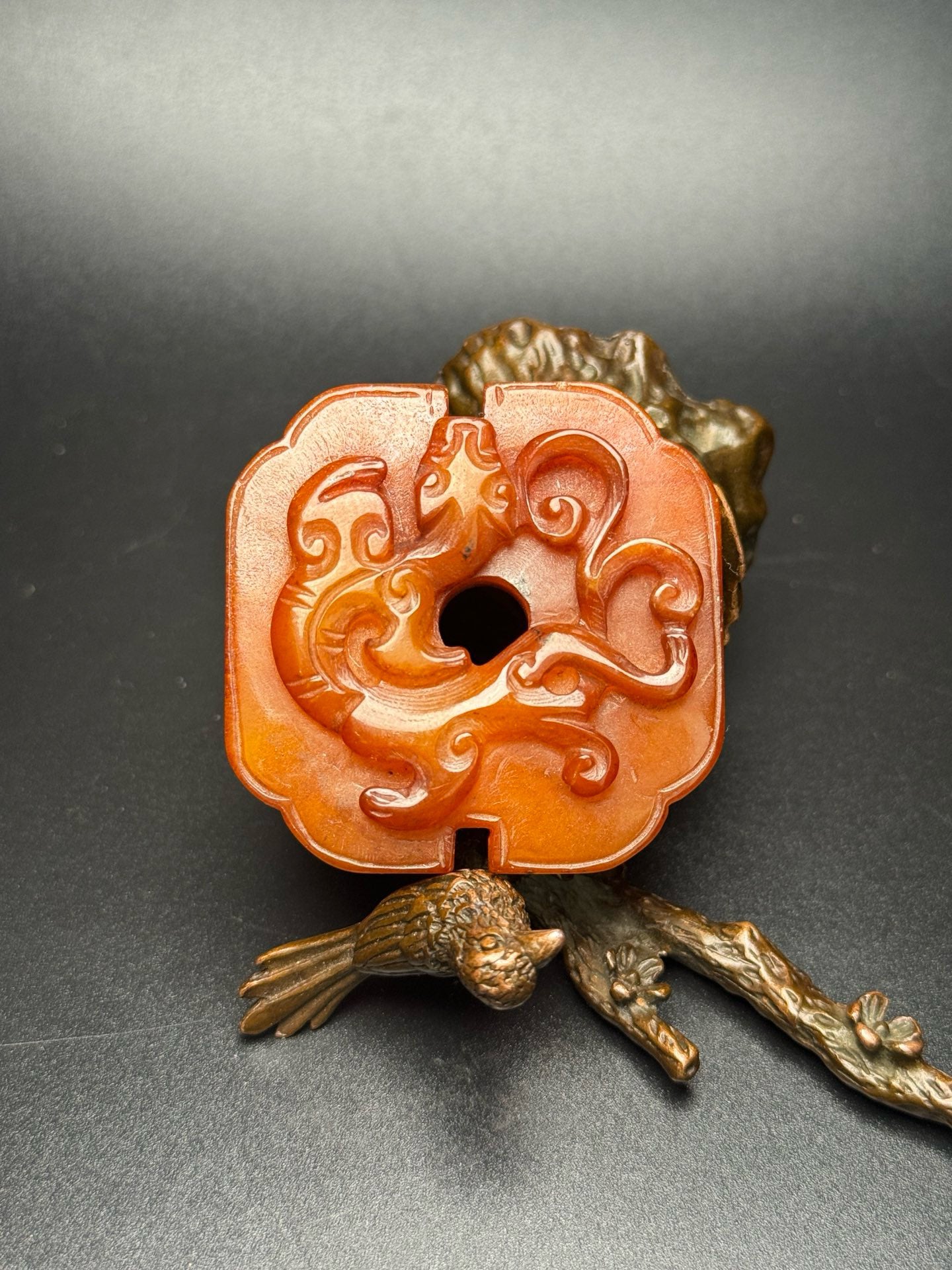 Chinese Antiques and Tian Yu Chi Long Yu Bi