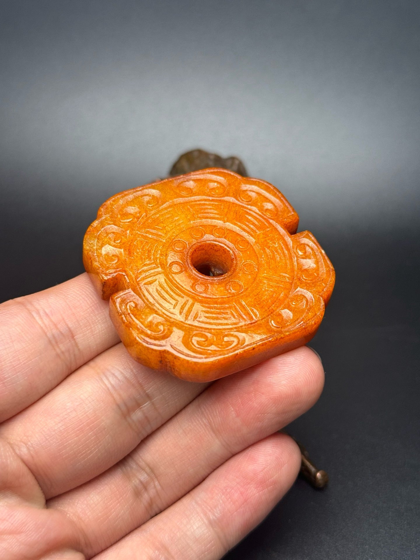 Chinese Antiques and Tian Yu Chi Long Yu Bi