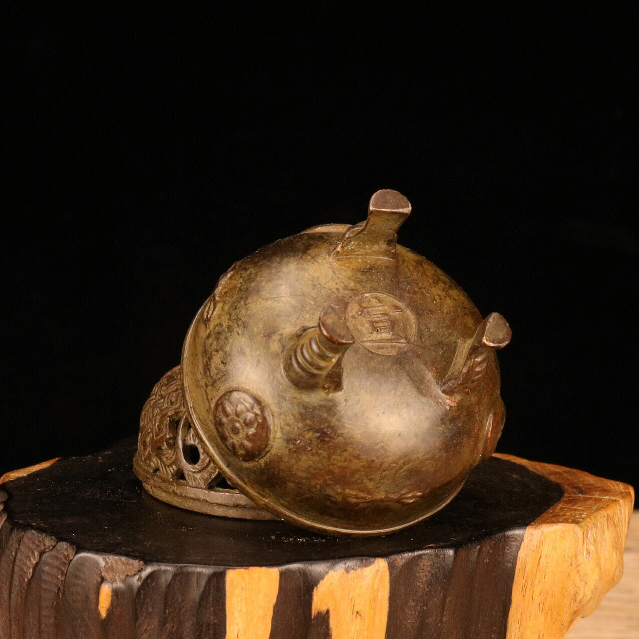 Chinese antique incense burner