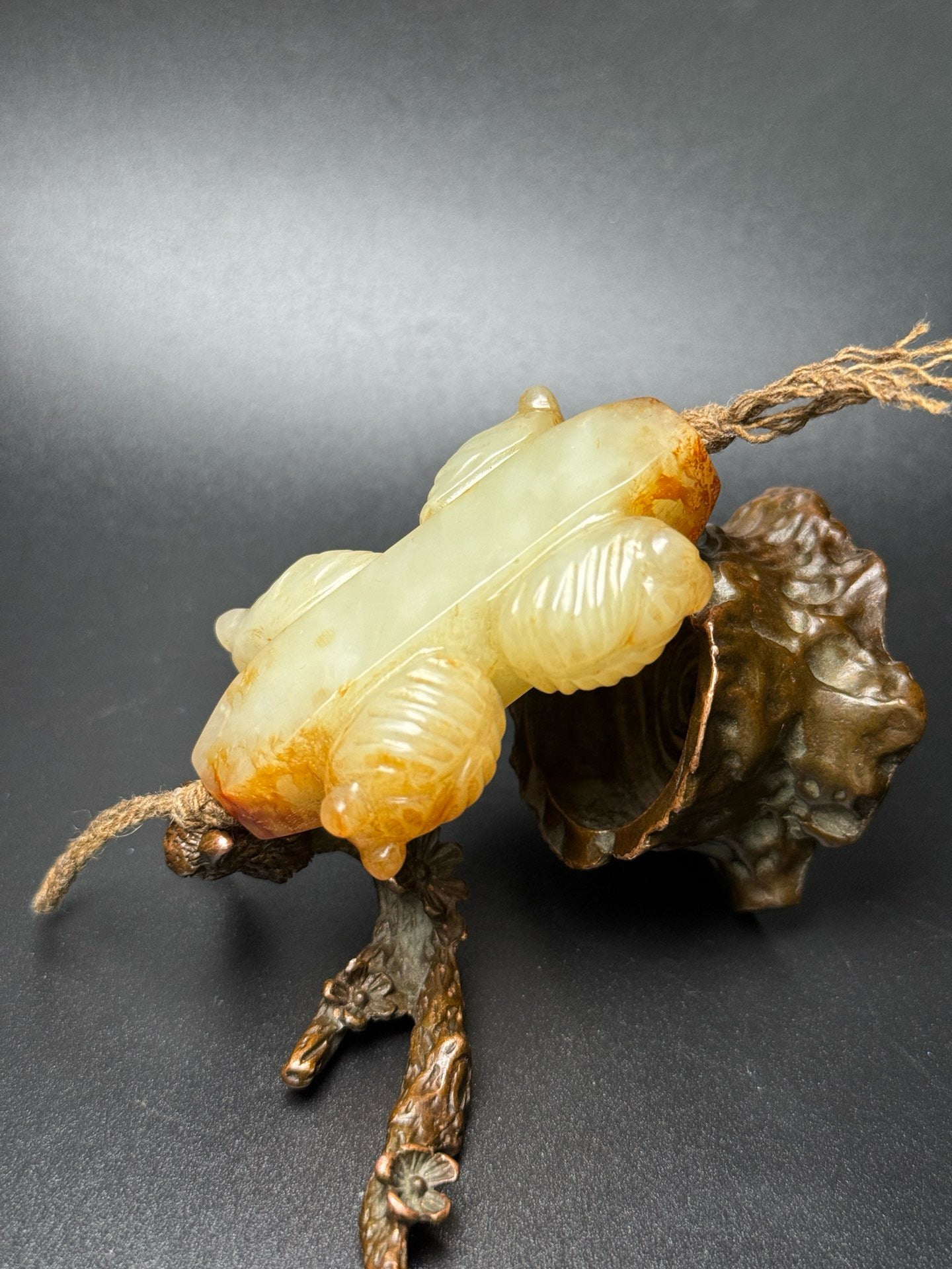 Chinese Antique Hotan Jade Lezi