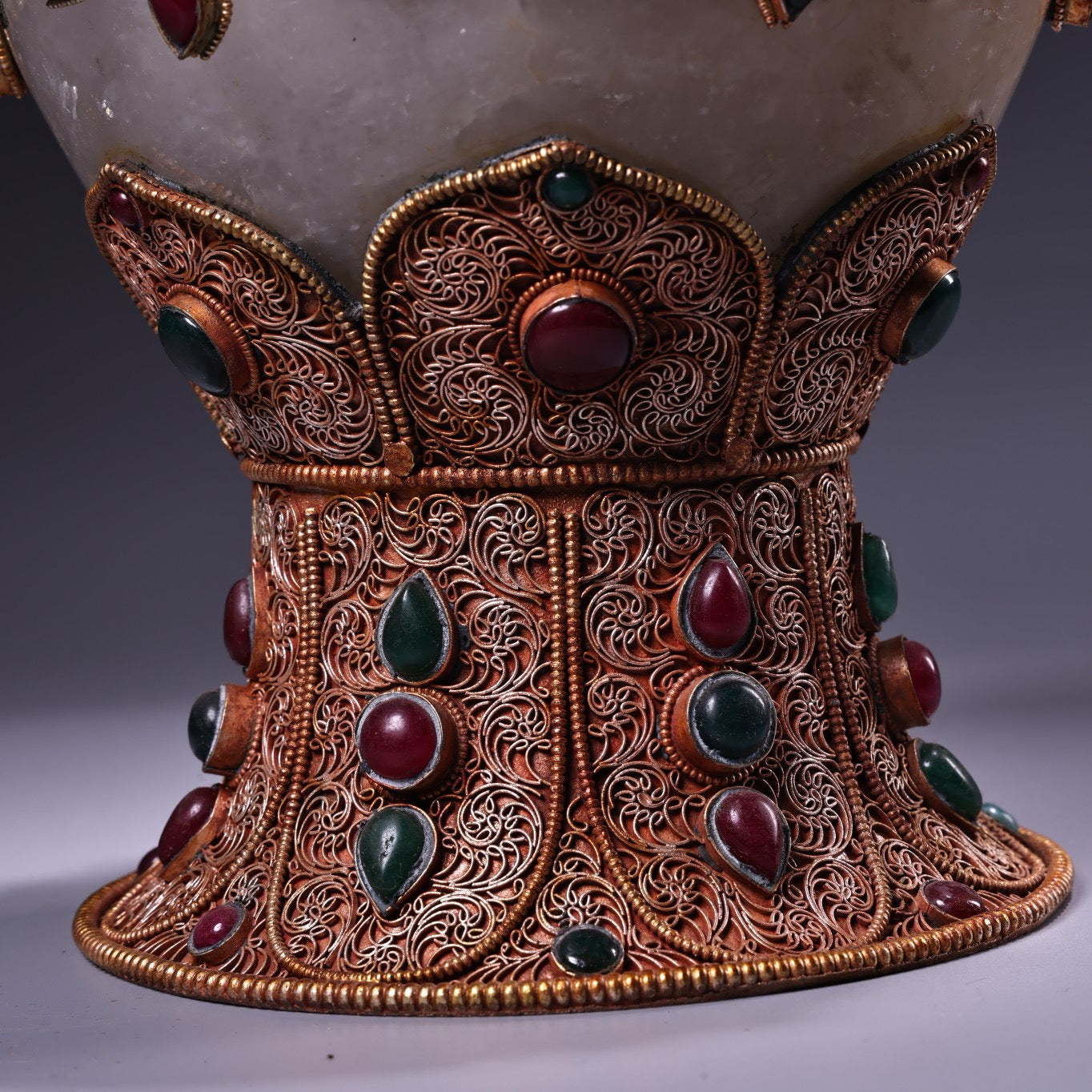 Chinese antique flower silk silver inlaid gemstone natural crystal relic jar