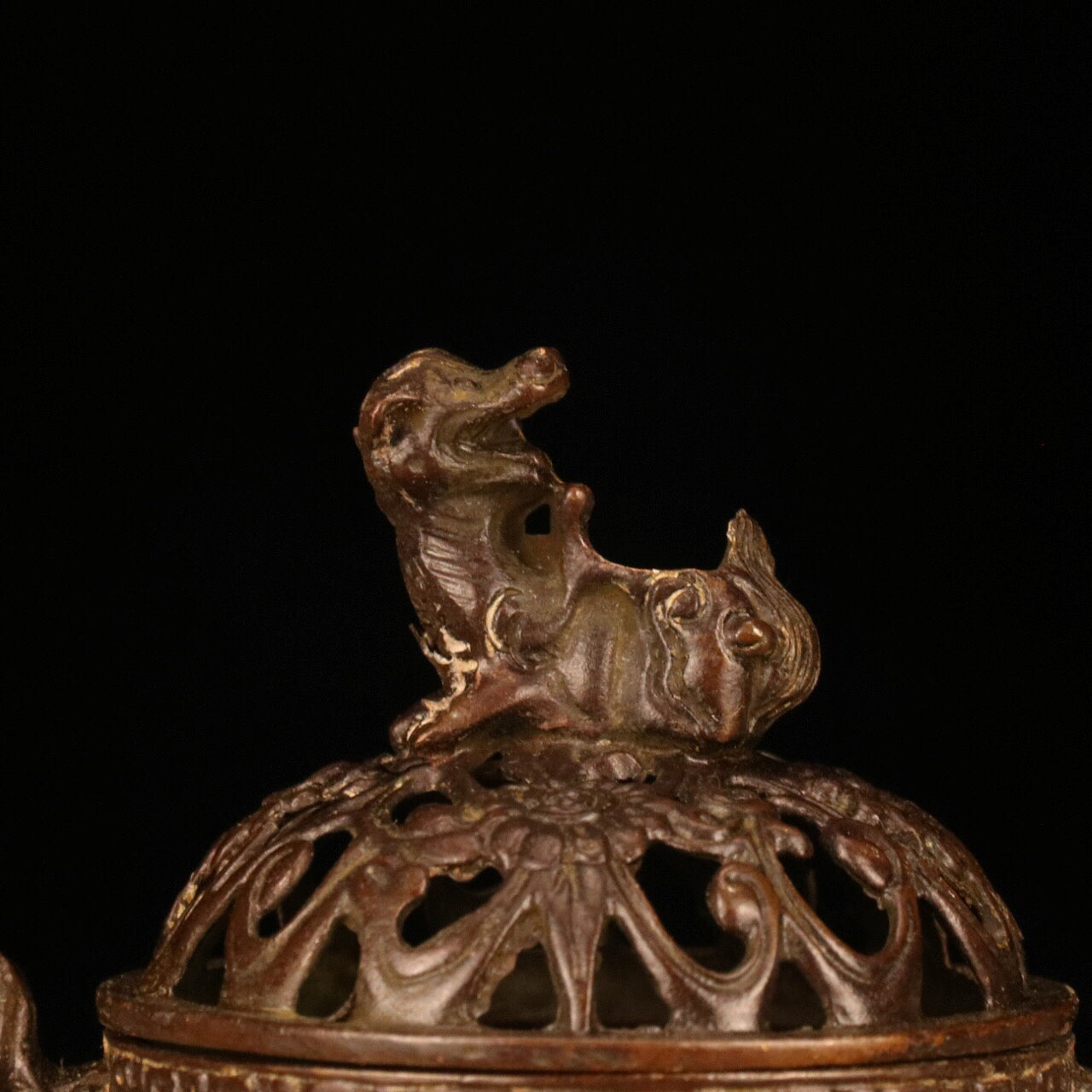 Chinese antique three legged incense burner