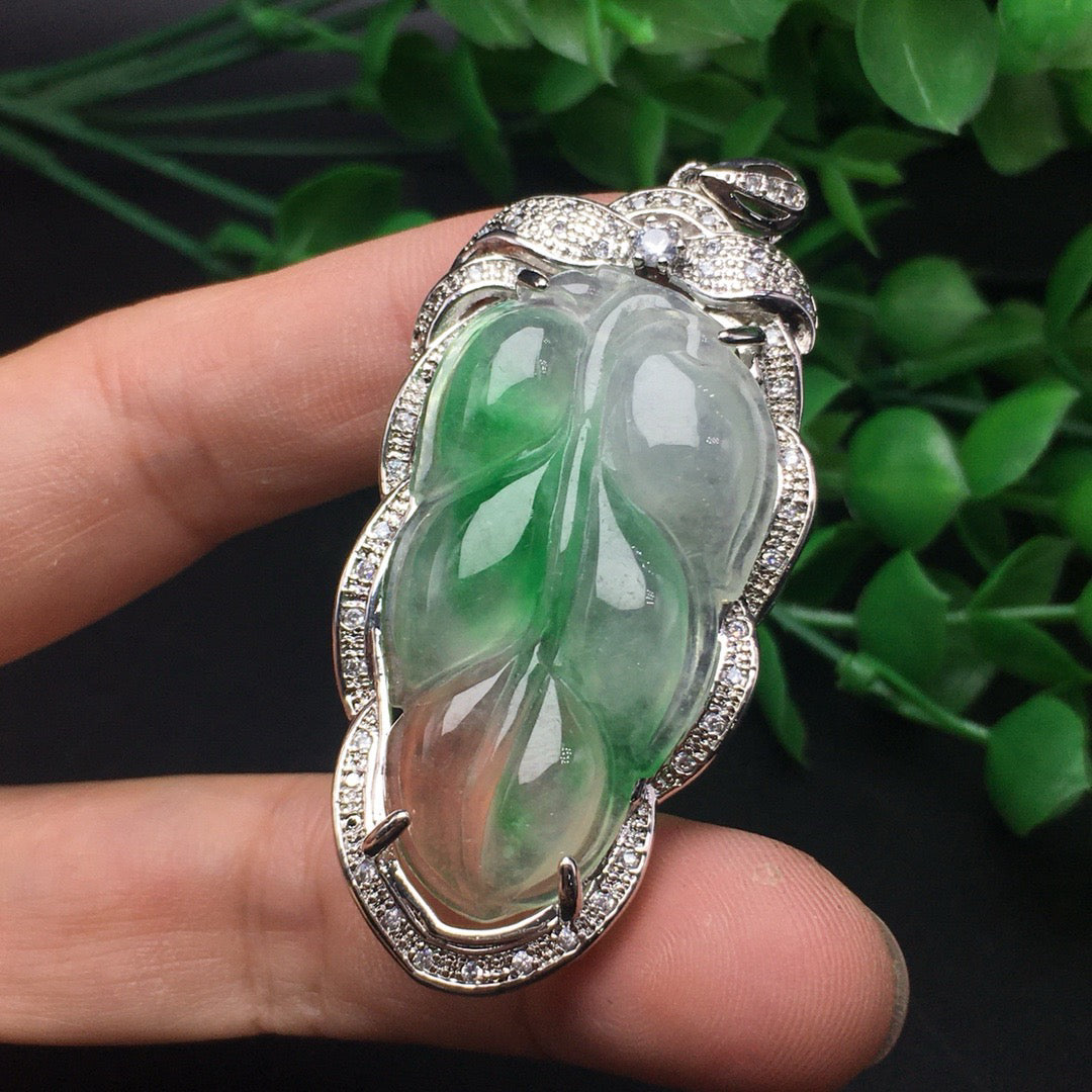 Ice colored golden branches and jade leaves