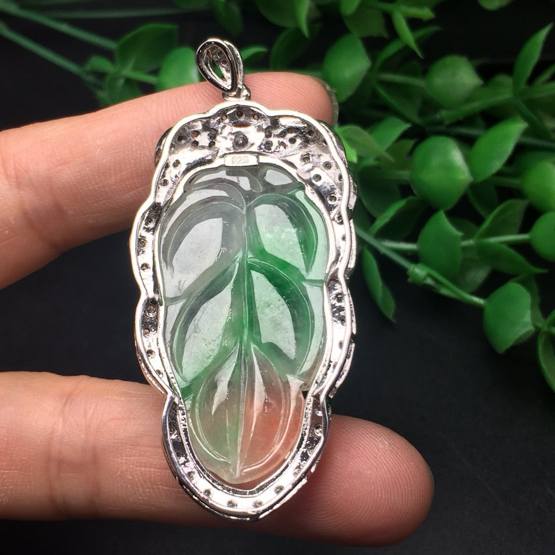 Ice colored golden branches and jade leaves