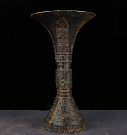 Chinese antique bronze vase