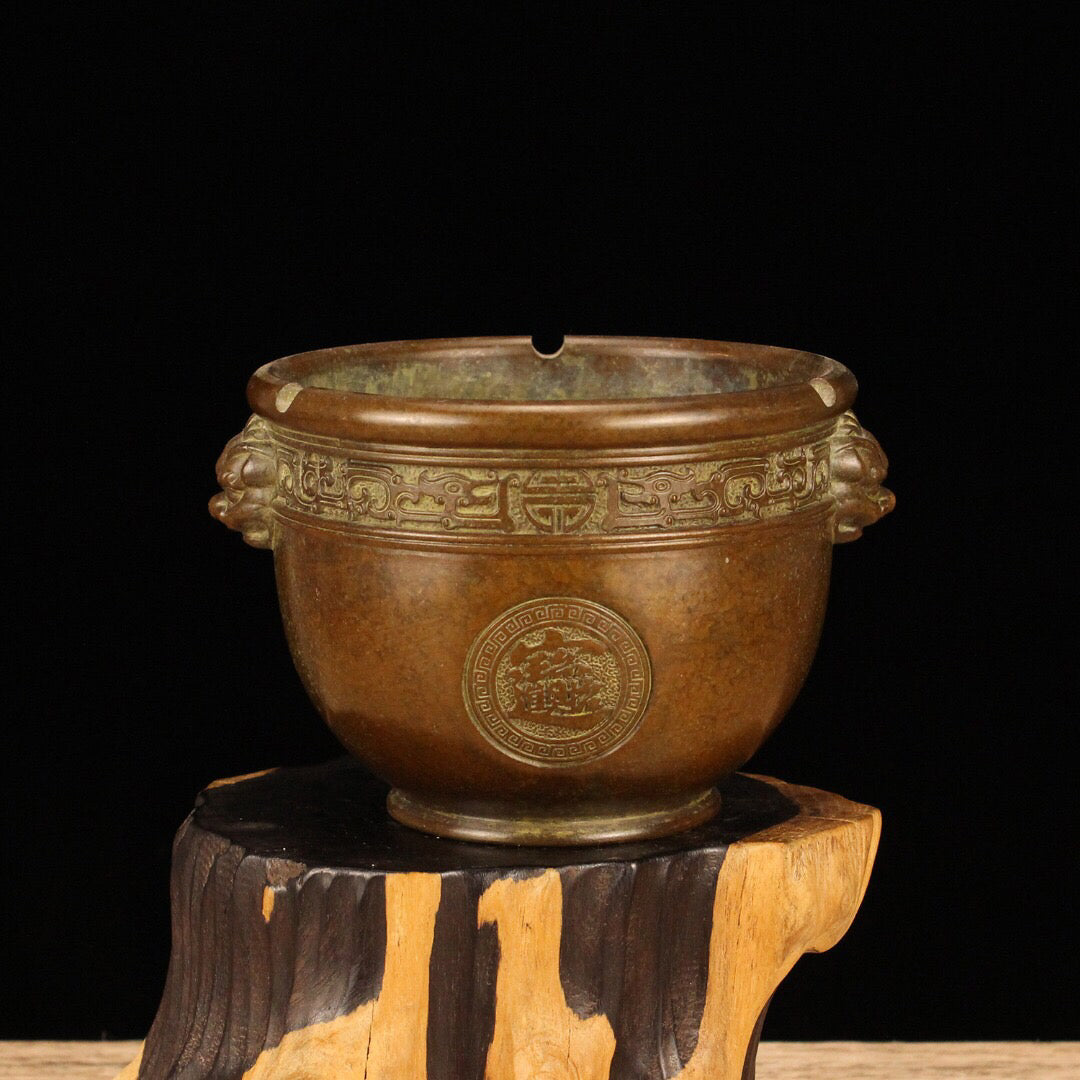 Chinese antique bronze lion ears attract wealth and treasure, ashtray