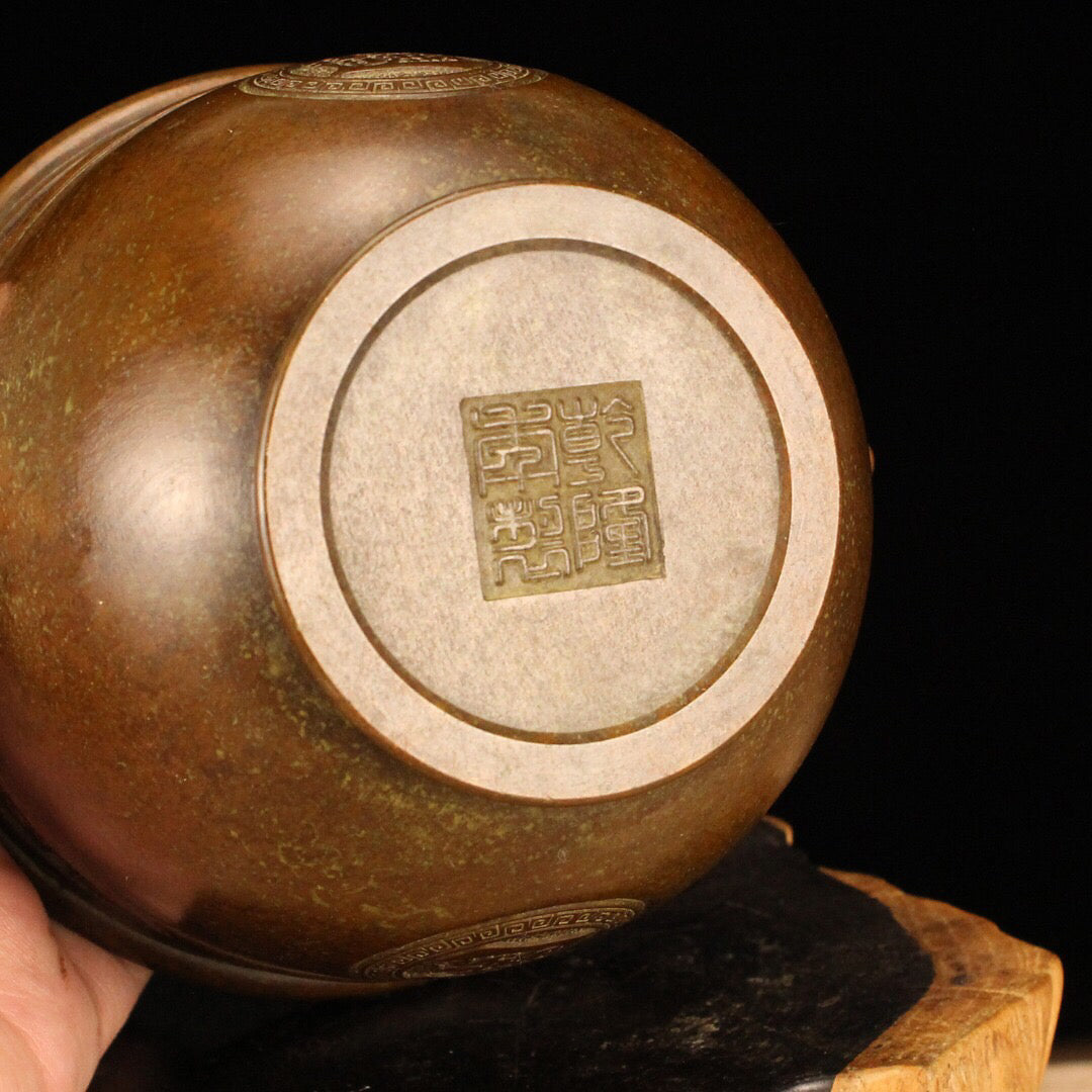 Chinese antique bronze lion ears attract wealth and treasure, ashtray