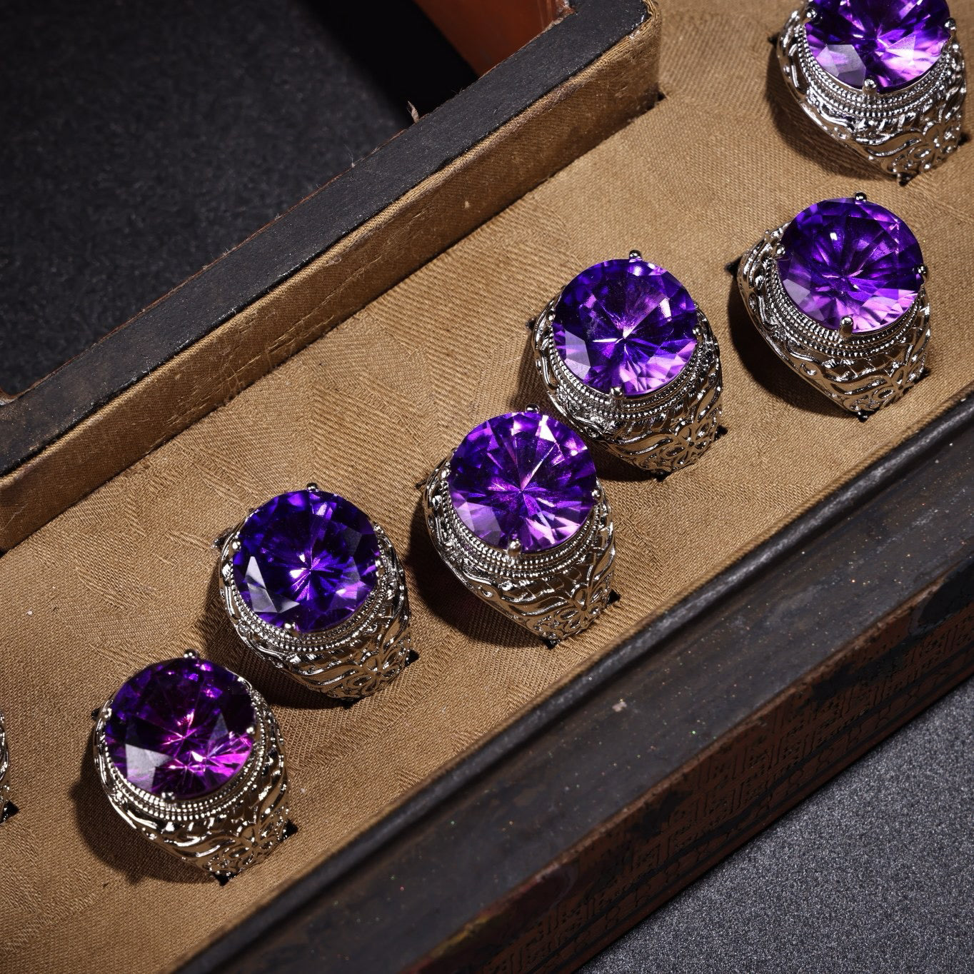 A box of high-quality Chinese antique diamond rings