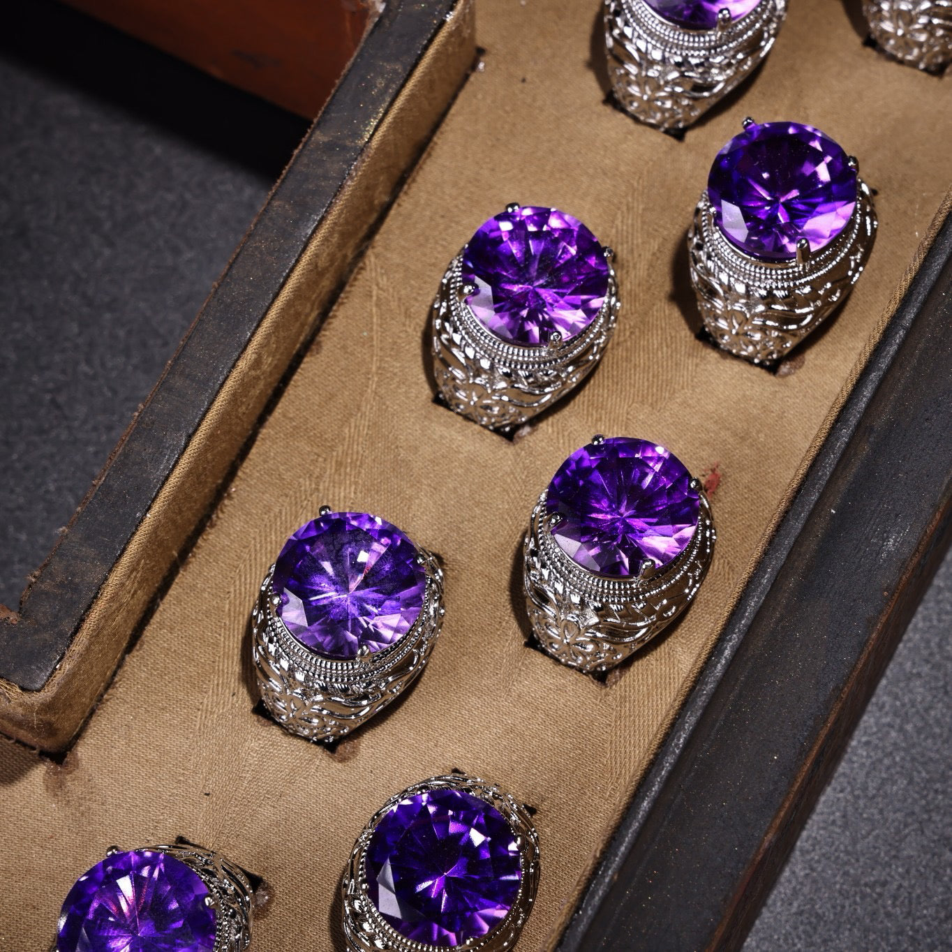 A box of high-quality Chinese antique diamond rings