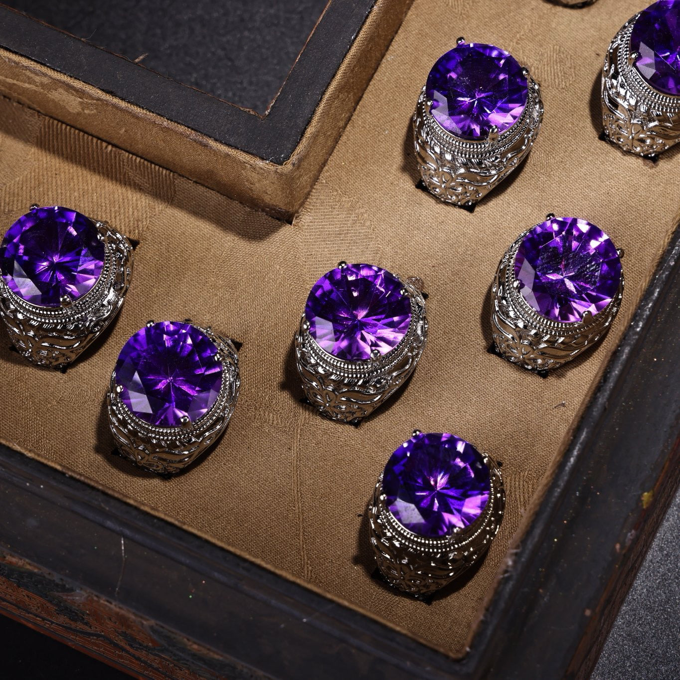 A box of high-quality Chinese antique diamond rings