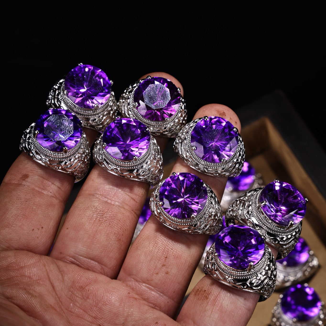 A box of high-quality Chinese antique diamond rings