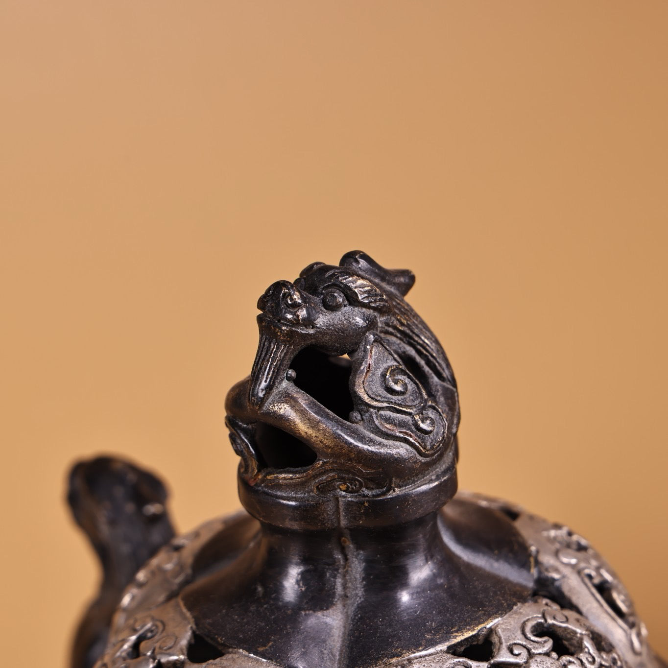 Chinese Antique Collection Pure Copper High Relief Carving Gilded Silver Dragon Ear Incense Burner