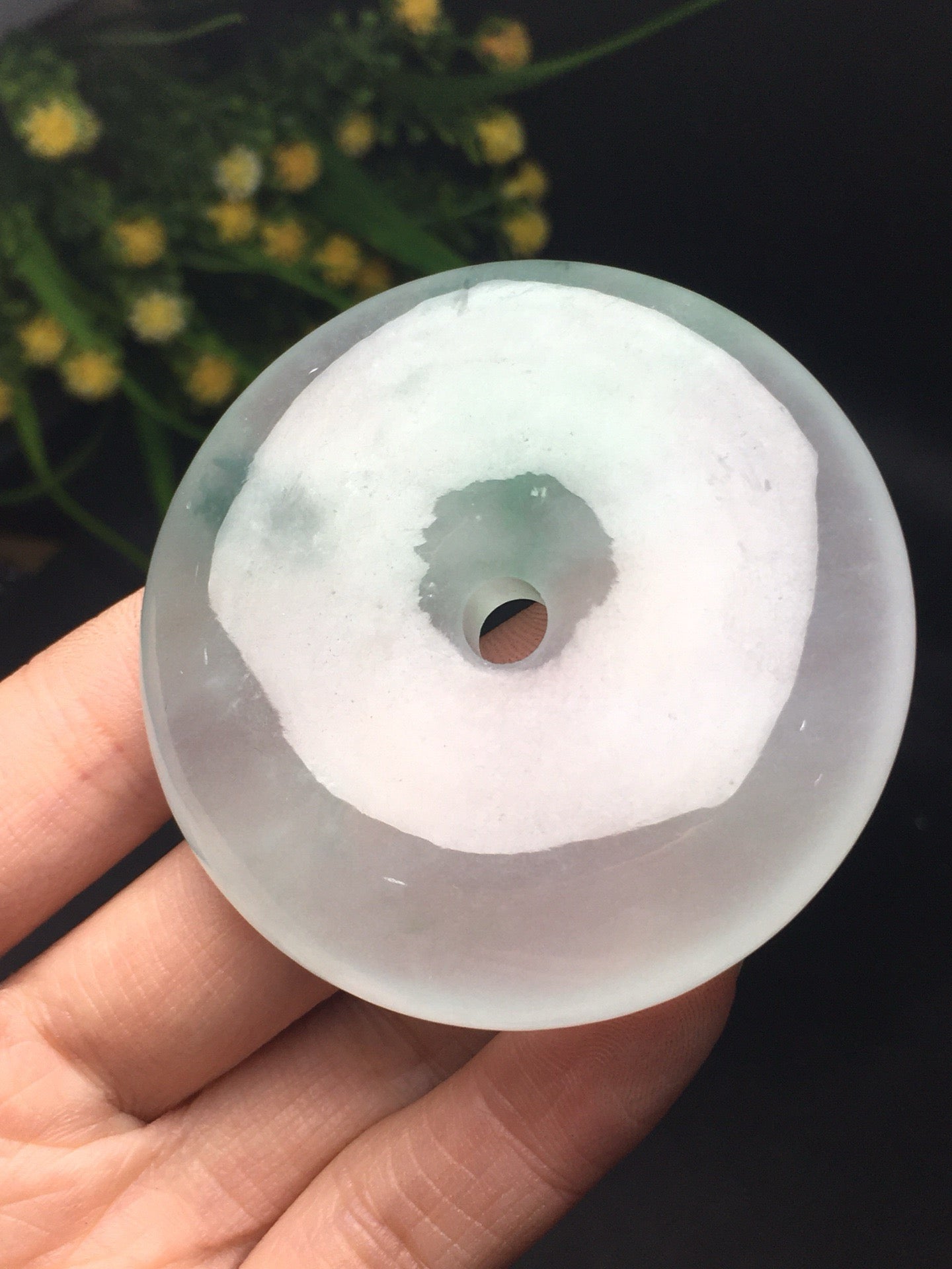 Ice floating flower jade safety buckle