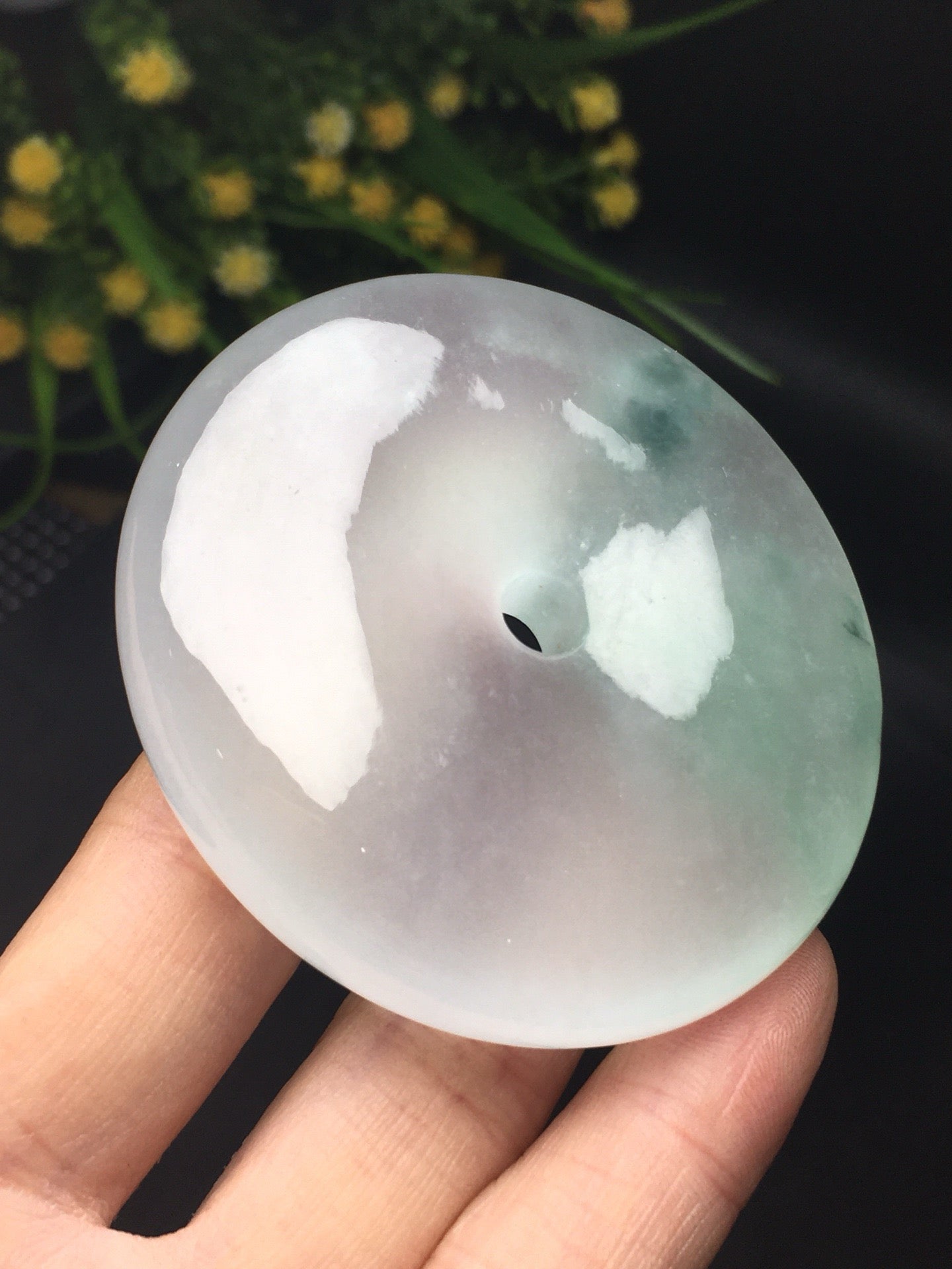 Ice floating flower jade safety buckle