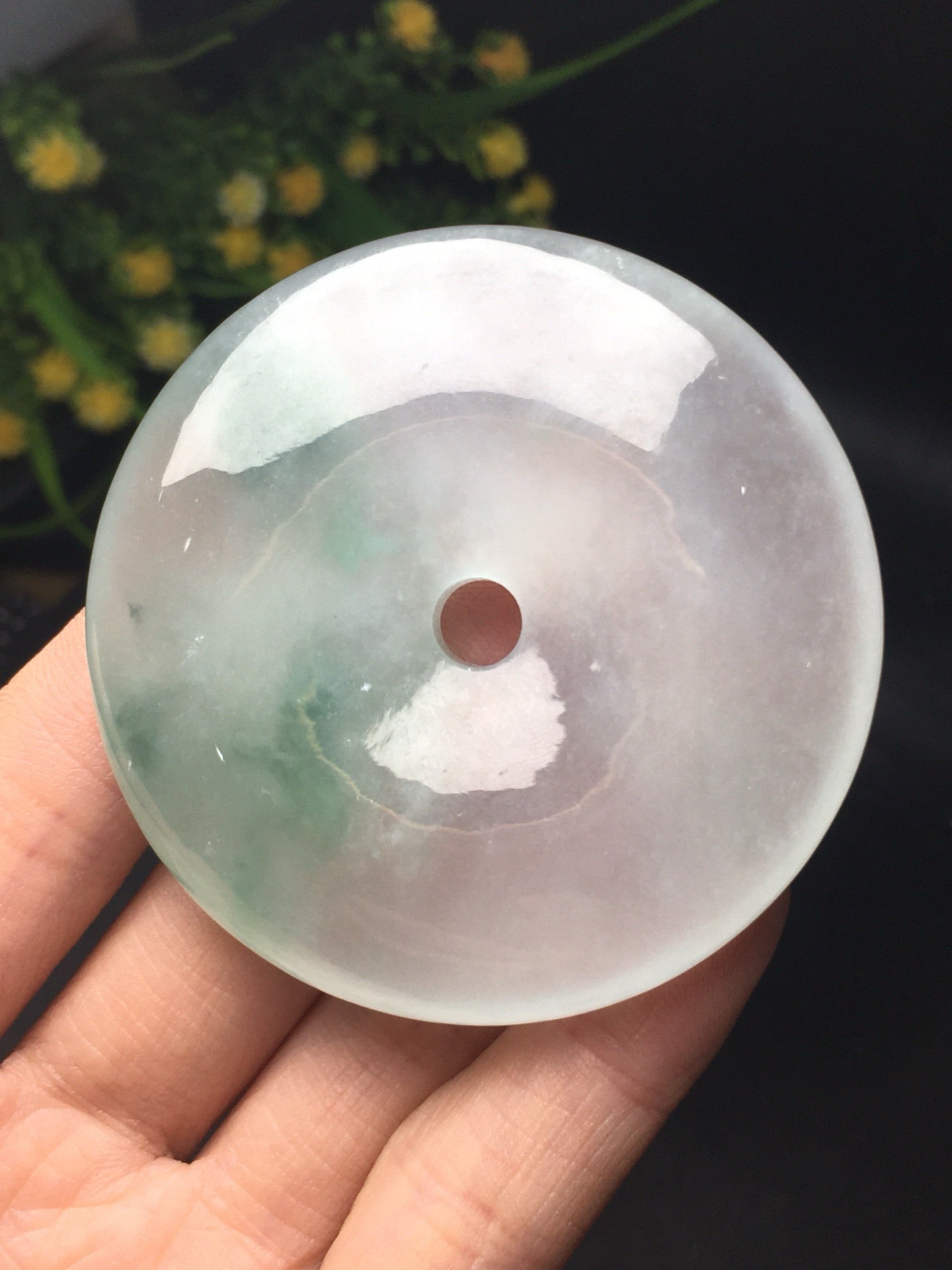 Ice floating flower jade safety buckle