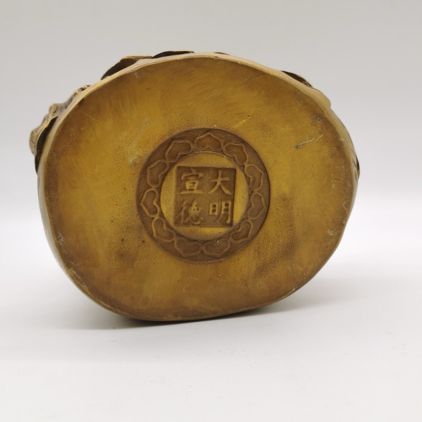 Chinese antique brass seated Guanyin statue