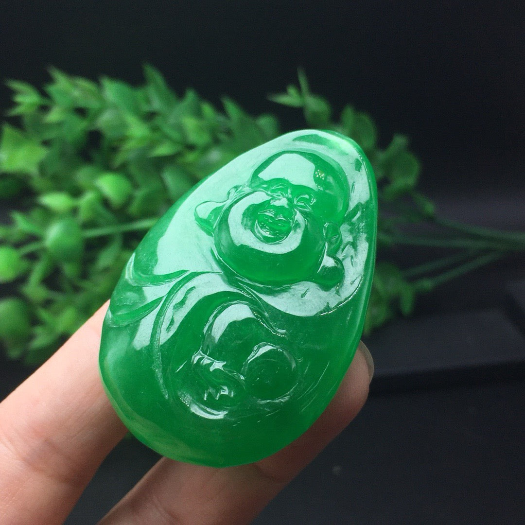 Ice Green Jade Following the Shape Buddha