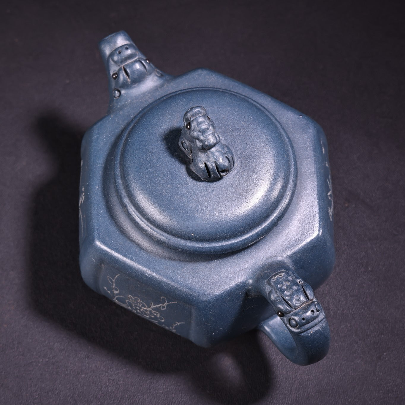 A handmade raw ore azure purple clay teapot