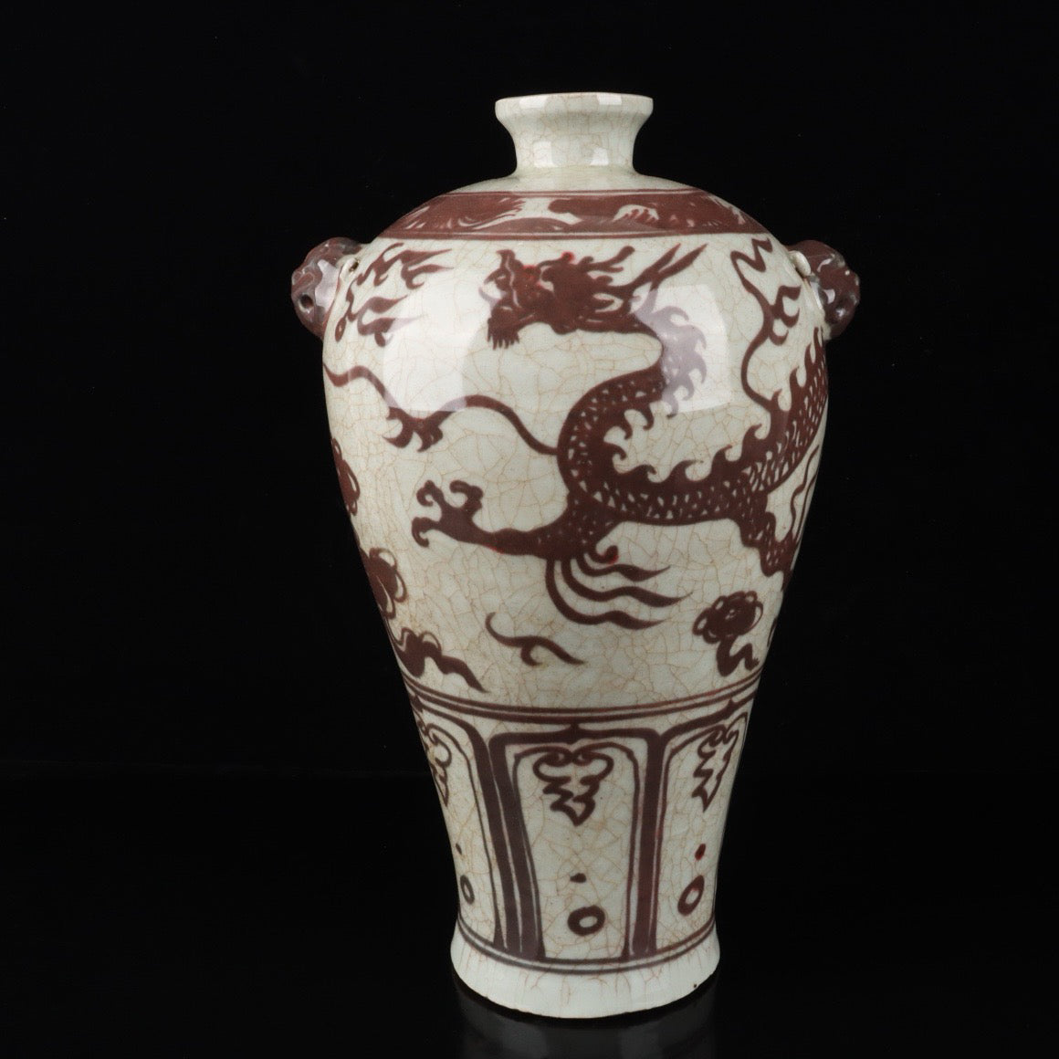 A pair of plum vases with cloud and dragon patterns