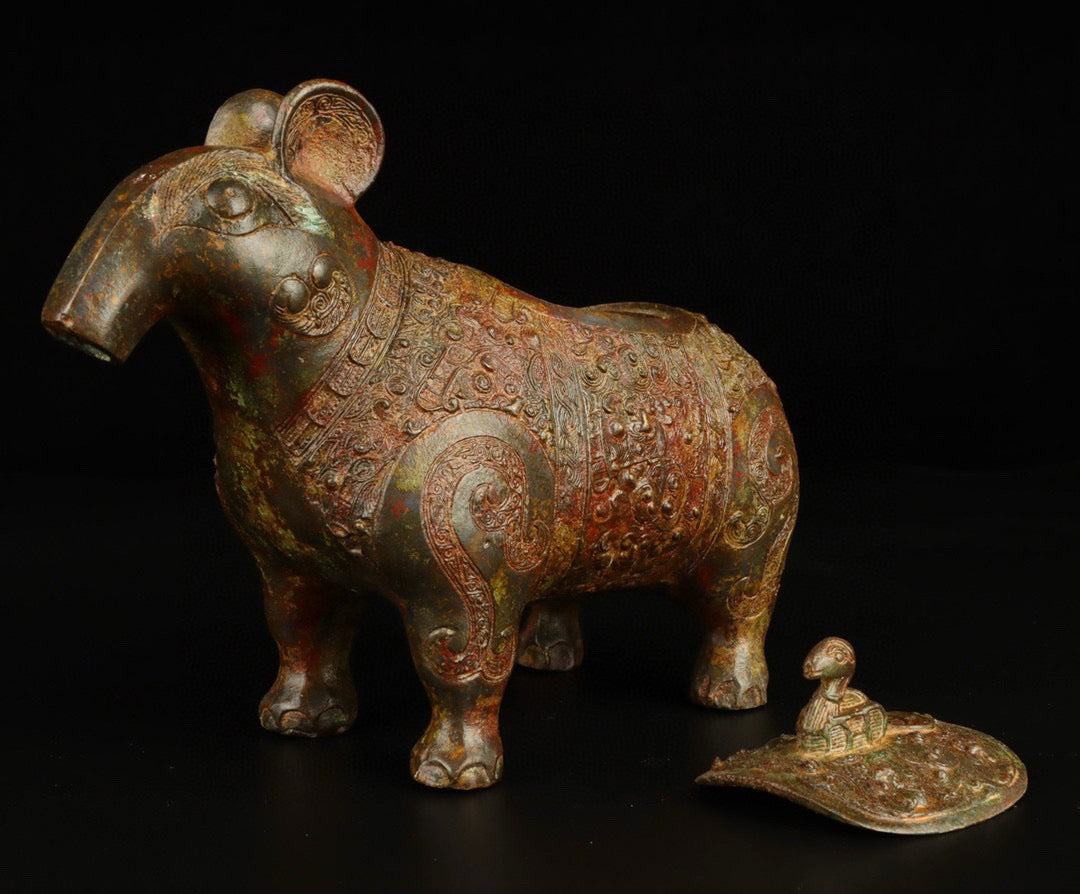 Chinese antique bronze auspicious beast statue