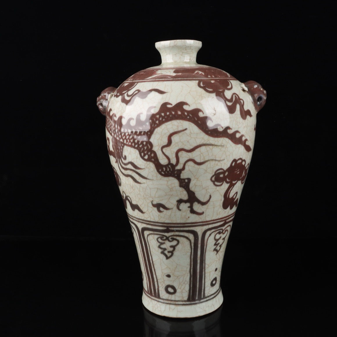 A pair of plum vases with cloud and dragon patterns